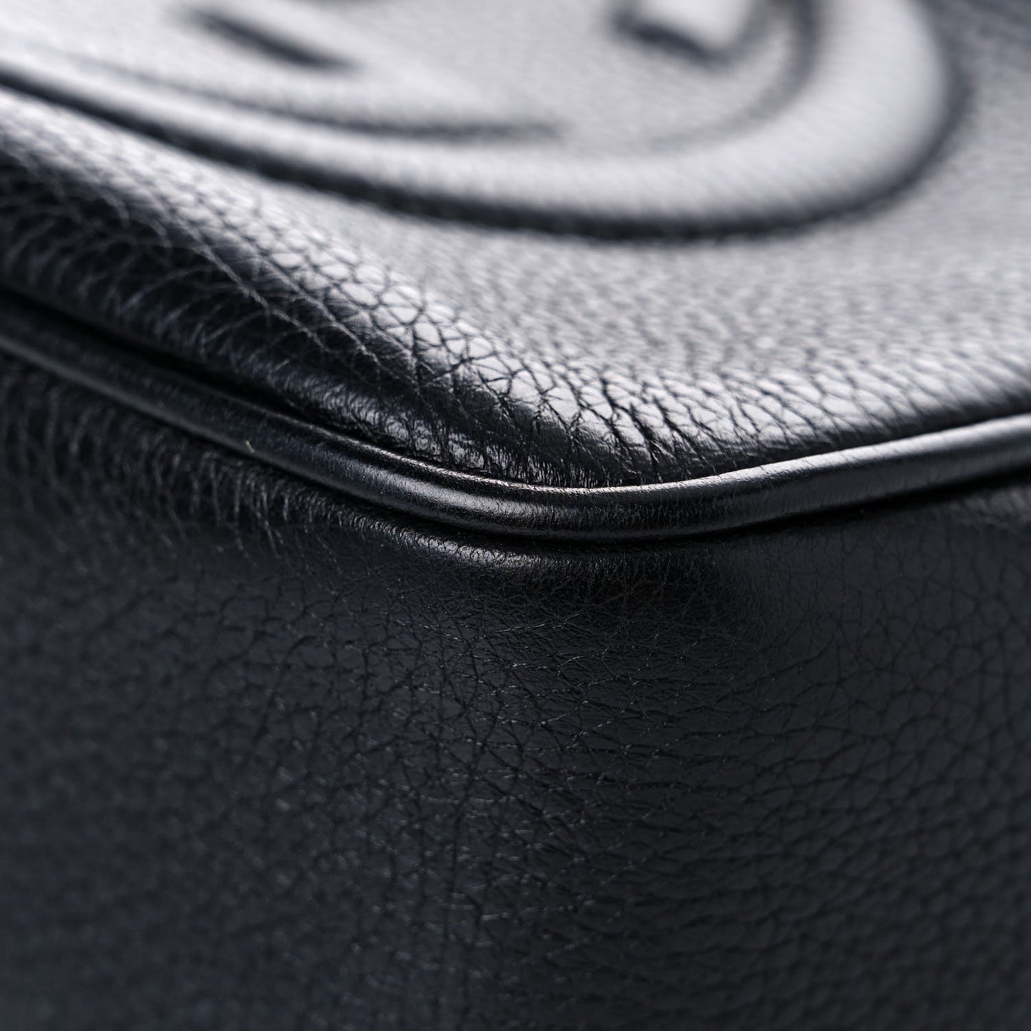 Pebbled Calfskin Small Soho Disco Bag Black