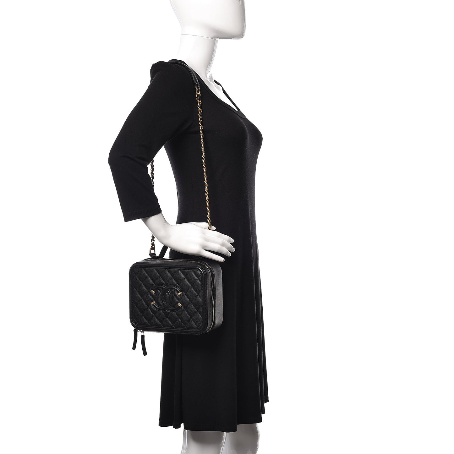 Caviar Quilted Medium CC Filigree Vanity Case Black