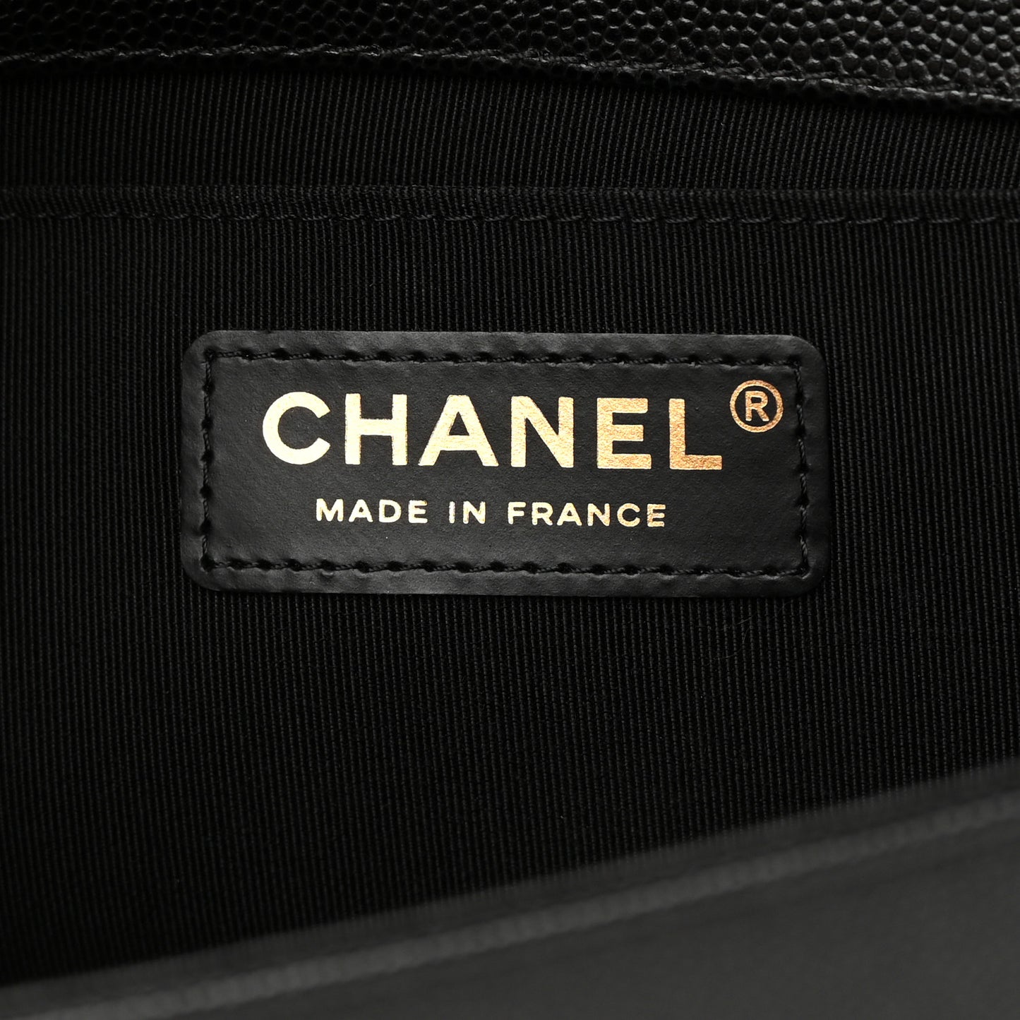 Caviar Quilted Medium Boy Flap Black