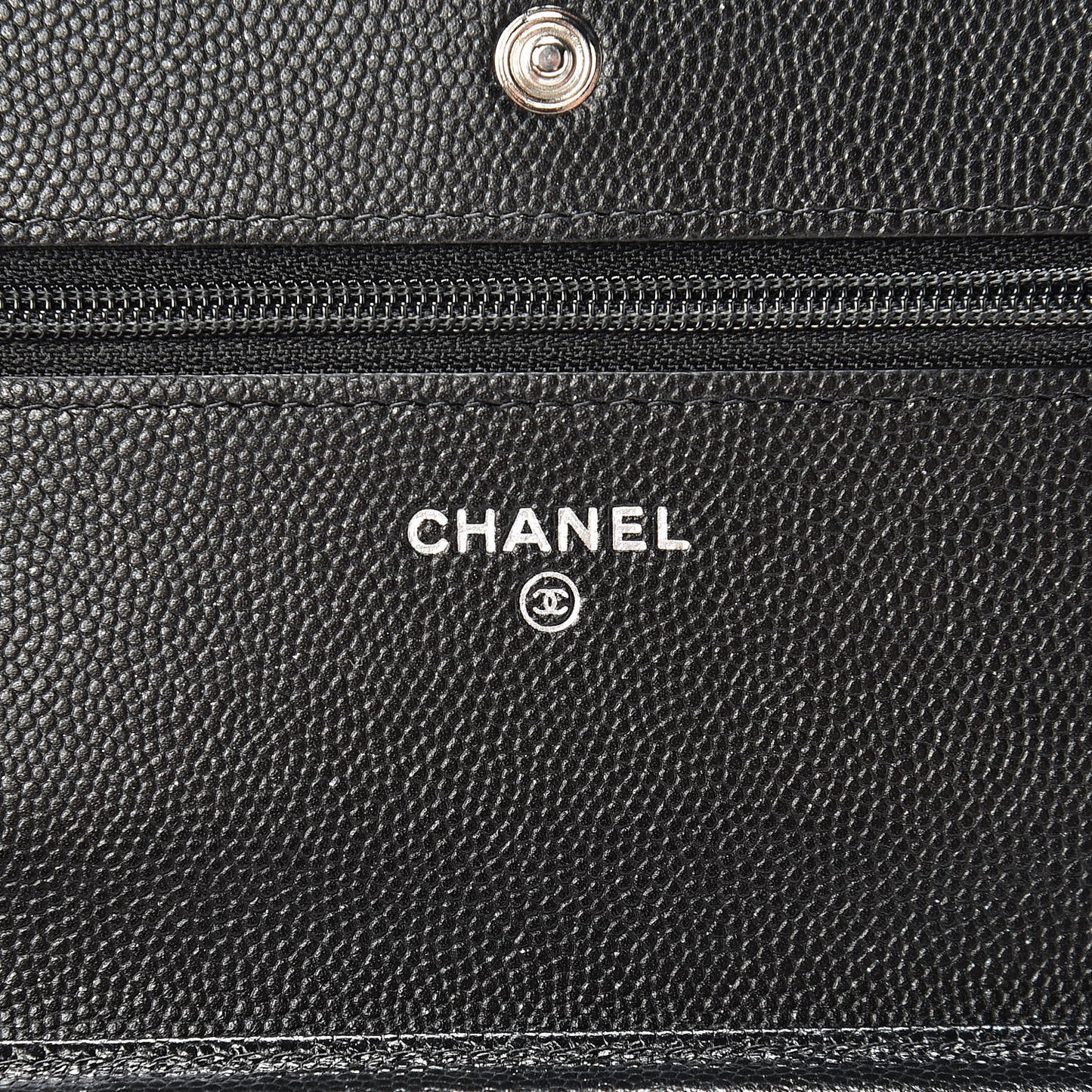 Iridescent Caviar Quilted Wallet On Chain WOC Black