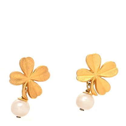 Chanel Pearl Clover Cufflinks Gold 1 of 4