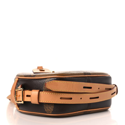 Louis Vuitton Reverse Monogram Giant Boite Chapeau Souple 3 of 7