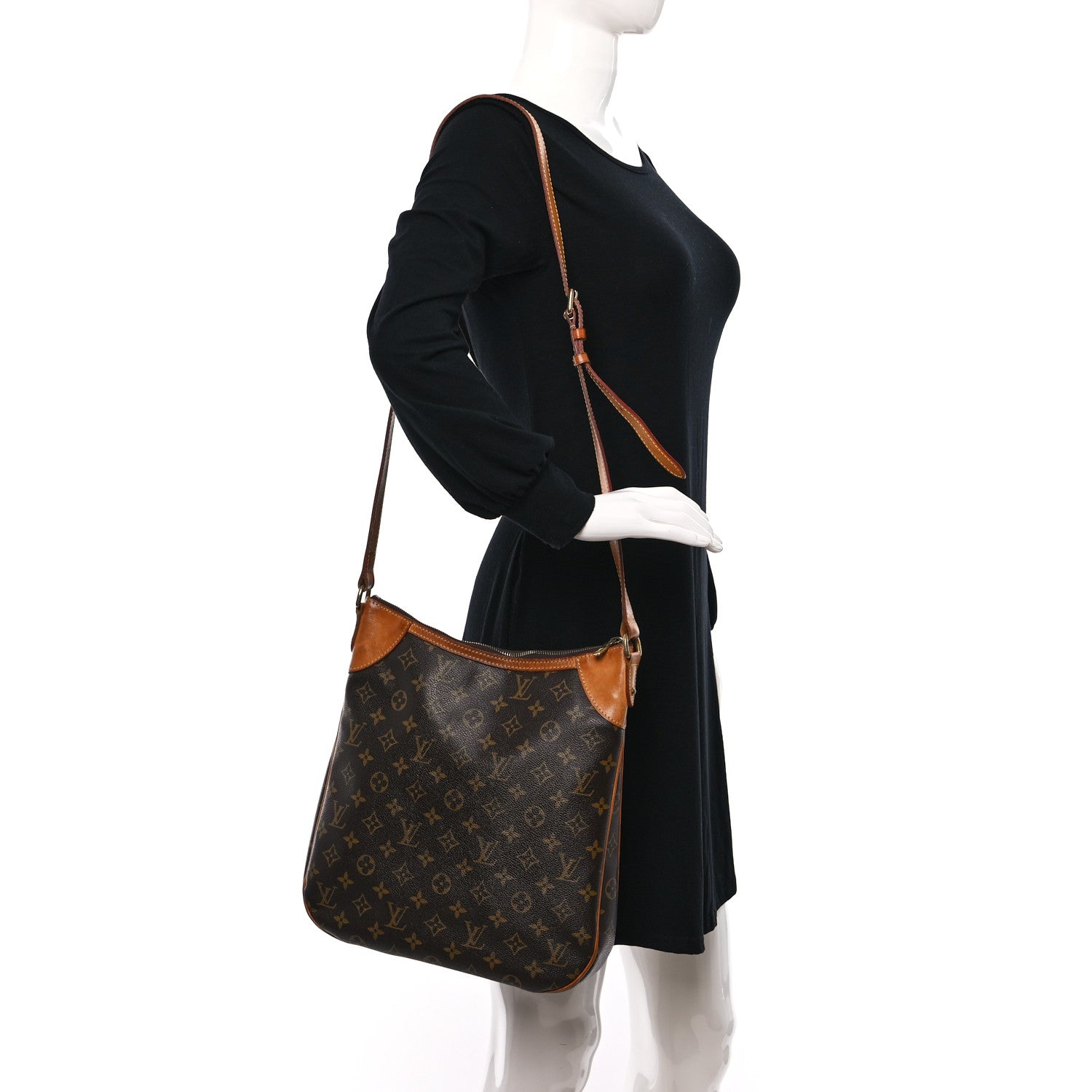 Louis Vuitton Monogram Odeon MM 2 of 8