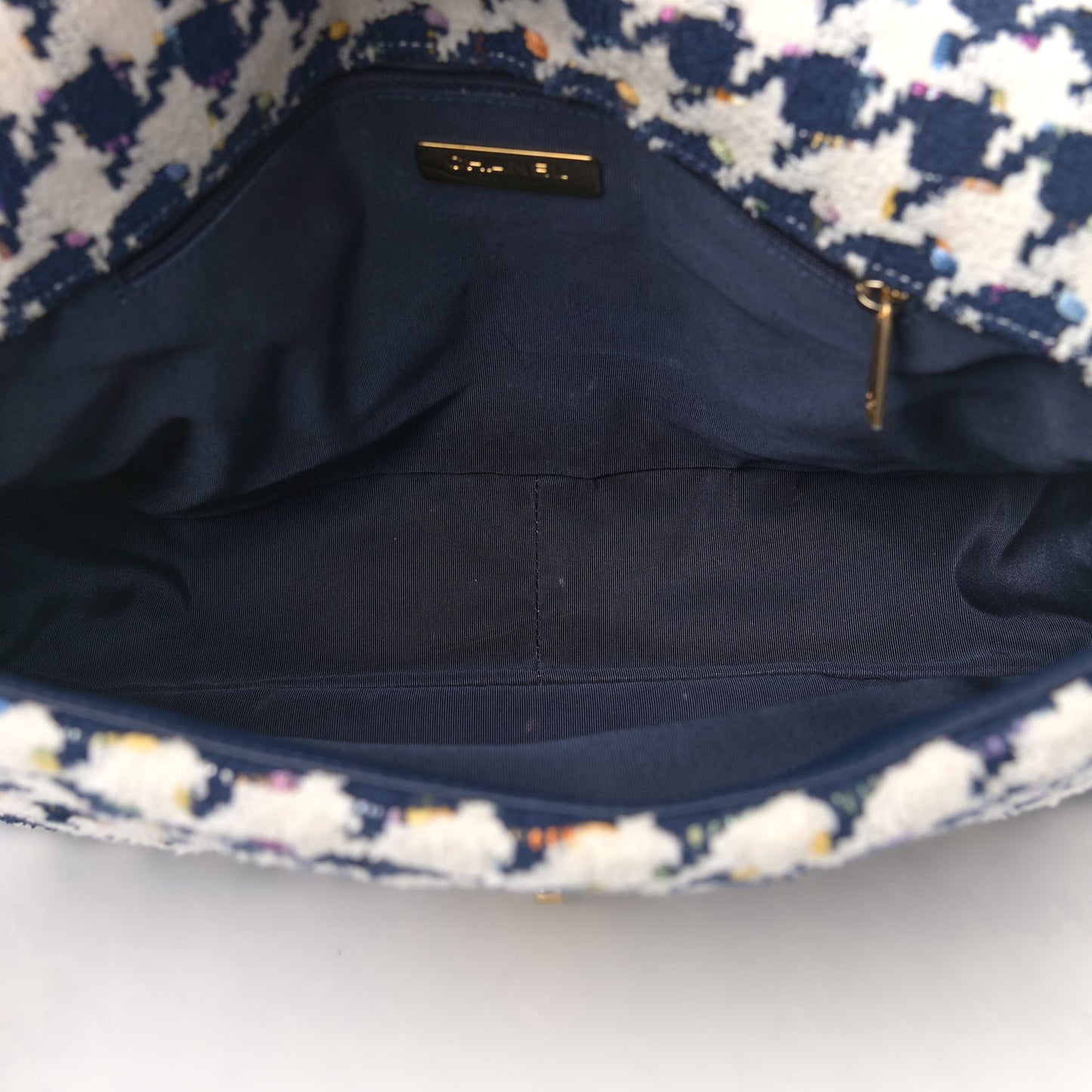 Tweed Quilted Maxi Chanel 19 Flap Ecru Navy Blue Multicolor
