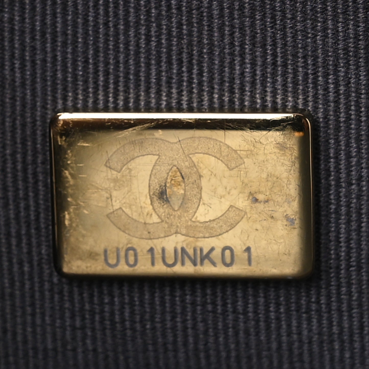 Caviar Chevron Quilted Medium Boy Flap Dark Grey