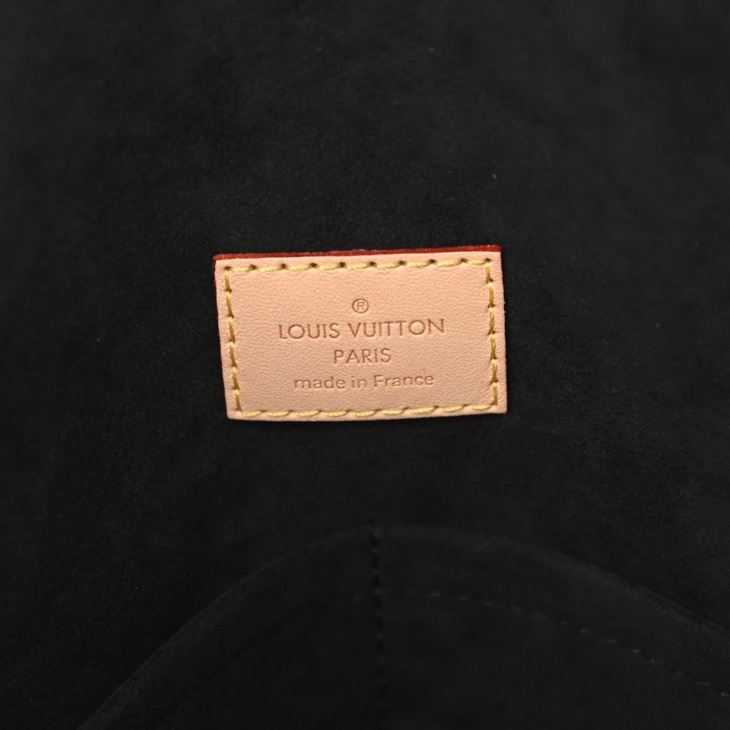 Monogram Gaia Black