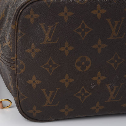 Louis Vuitton Monogram Neverfull MM 16 of 18
