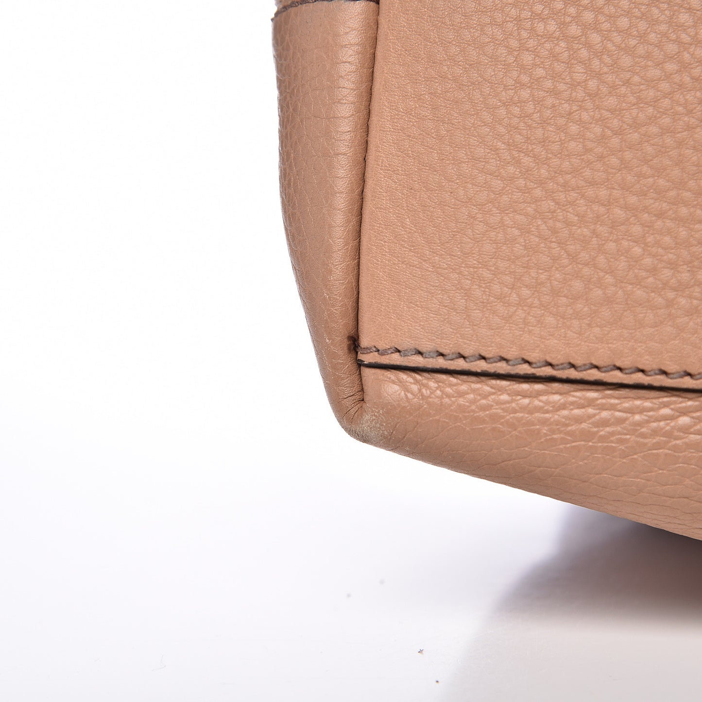 Pebbled Calfskin Medium Soho Chain Shoulder Bag Rose Beige