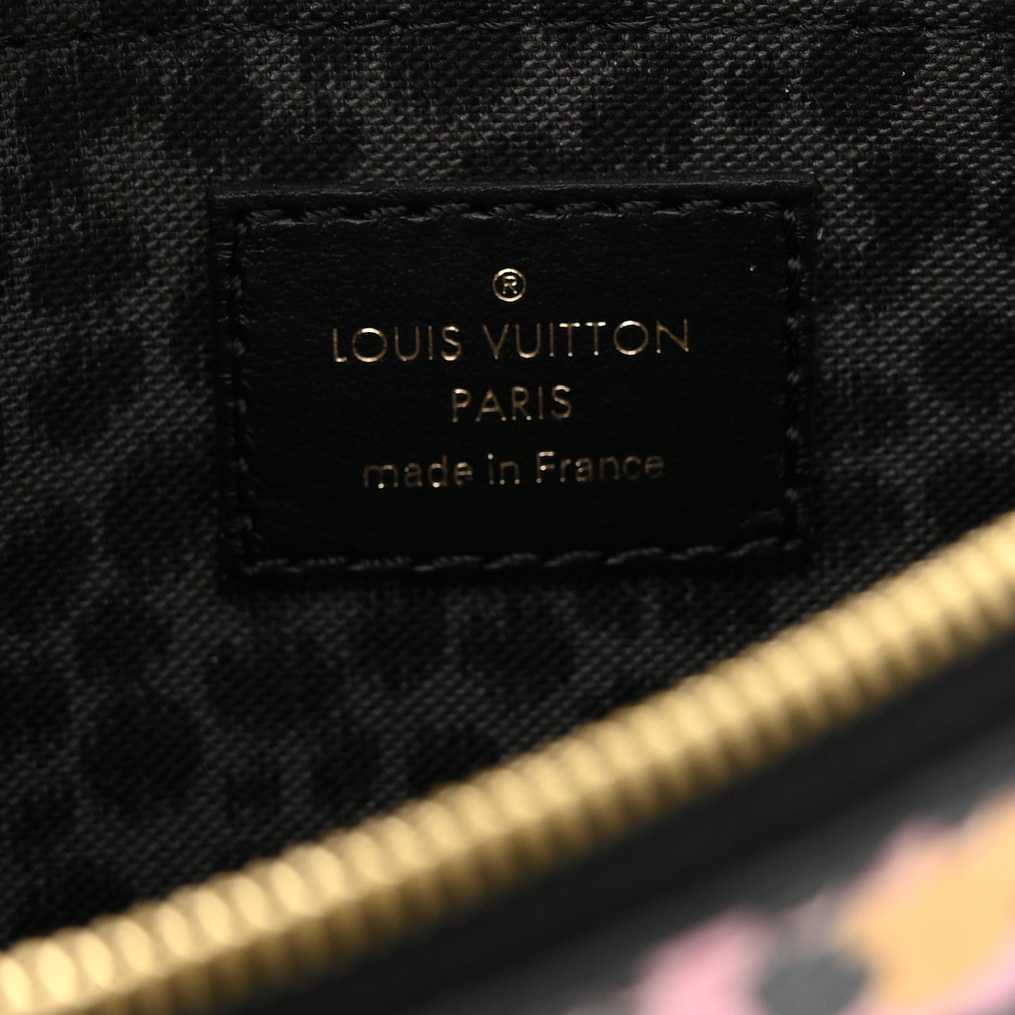 Monogram Giant Wild At Heart Neverfull MM Pochette Black