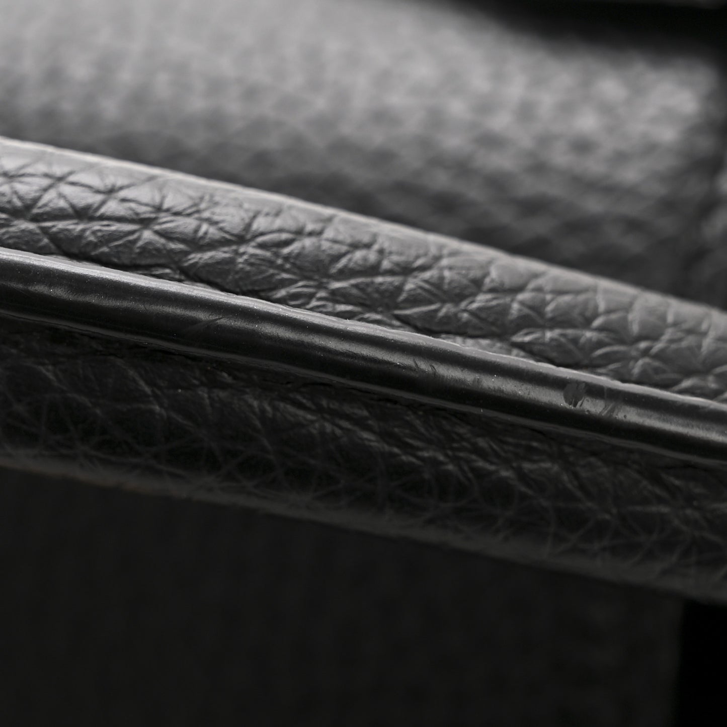 Taurillon Mini Capucines Black