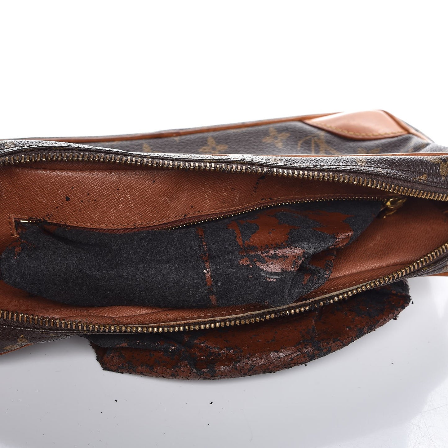 Monogram Pochette Marly Dragonne 26