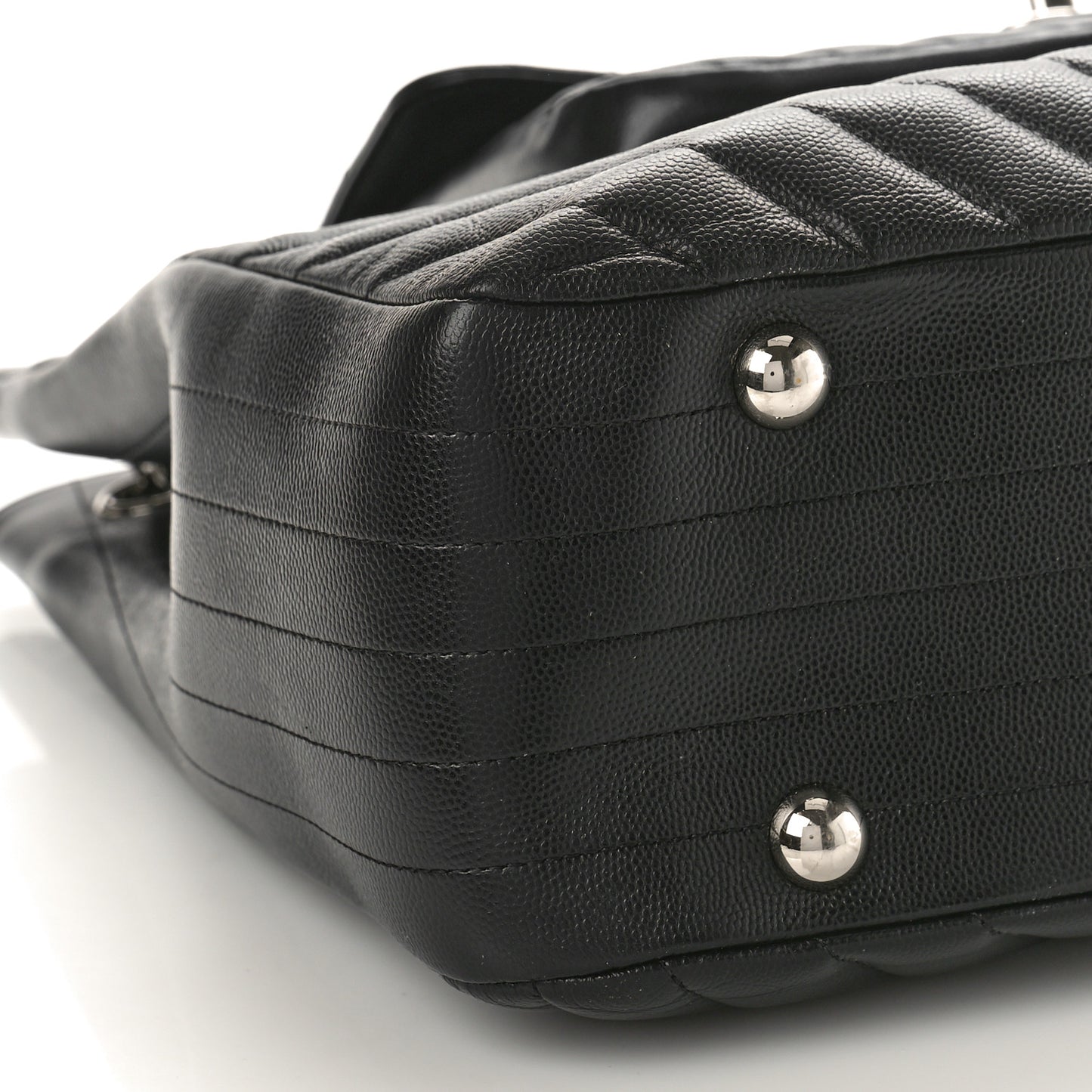 Caviar Chevron Quilted Flap Tote Black