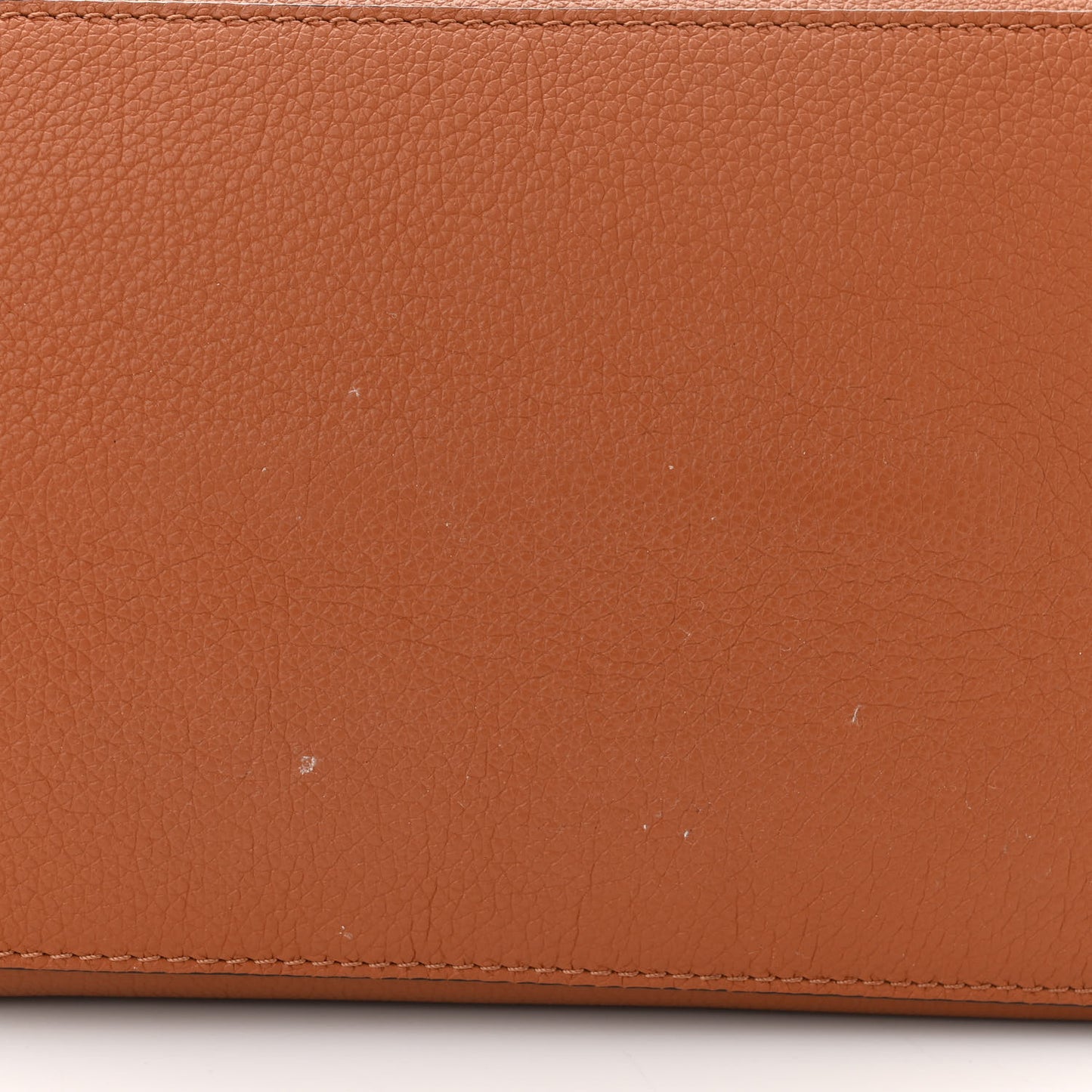Grained Calfskin Lockme Shopper Chataigne