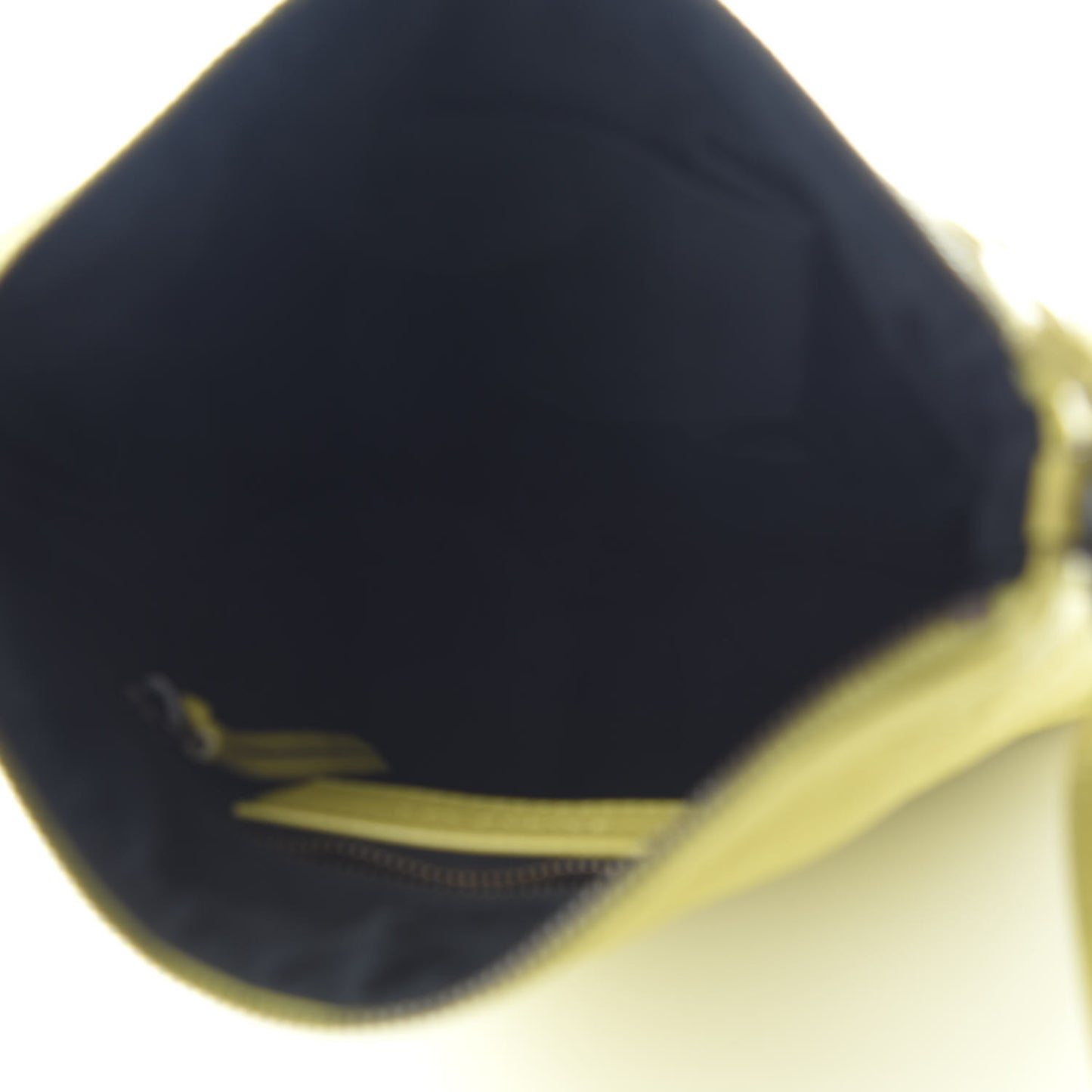 Agneau Classic Hardware Flat Crossbody Jaune Poussin