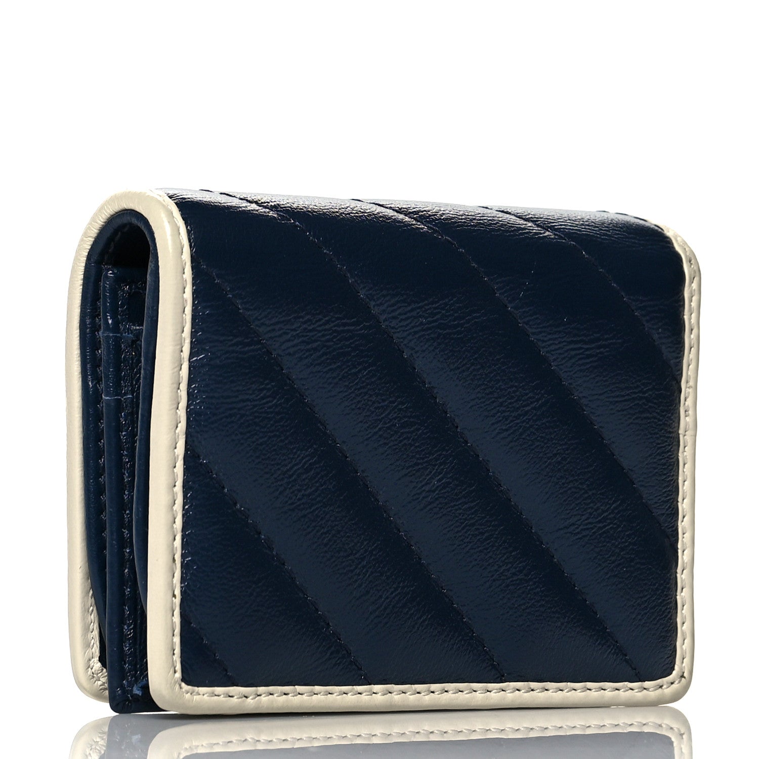 Gucci Vintage Effect Calfskin Matelasse Diagonal Torchon GG Marmont Card Case Wallet Blue Agata Mystic White 3 of 6