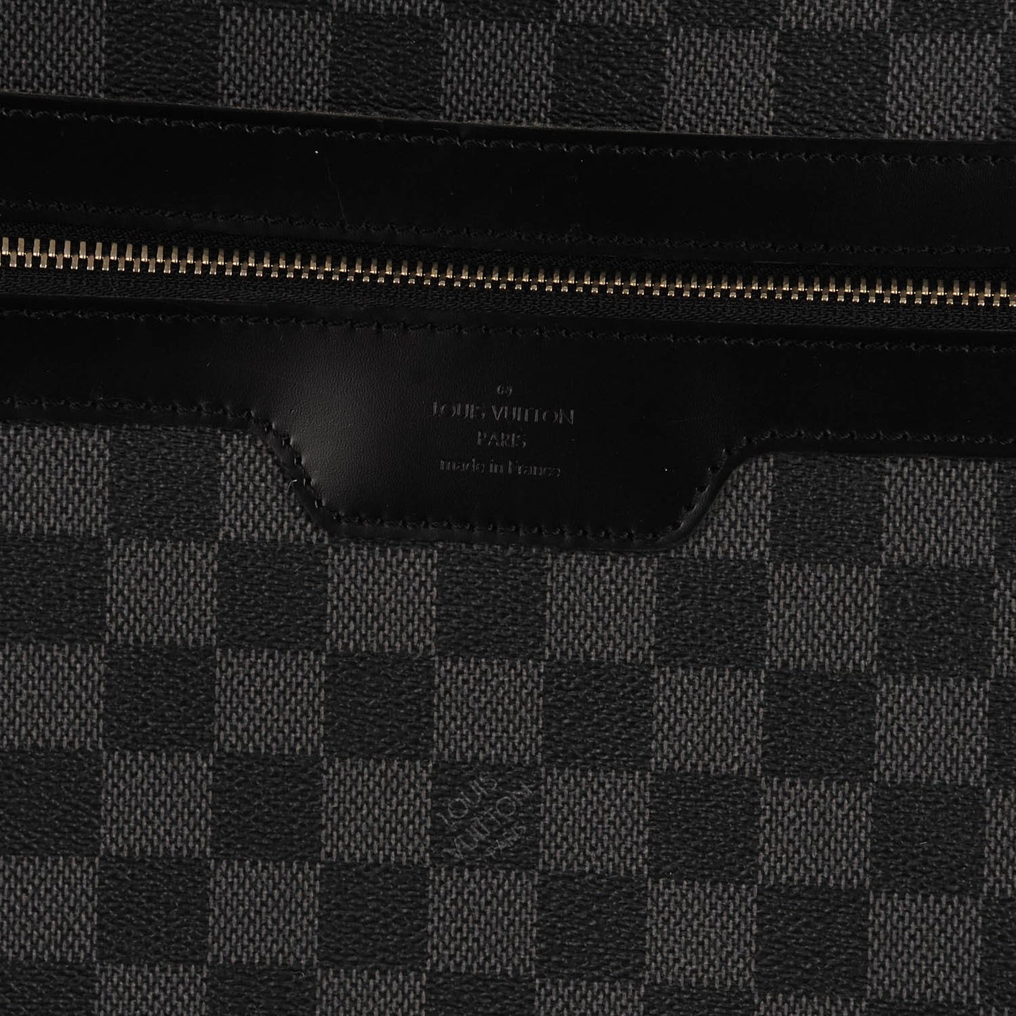 Damier Graphite Pegase 65