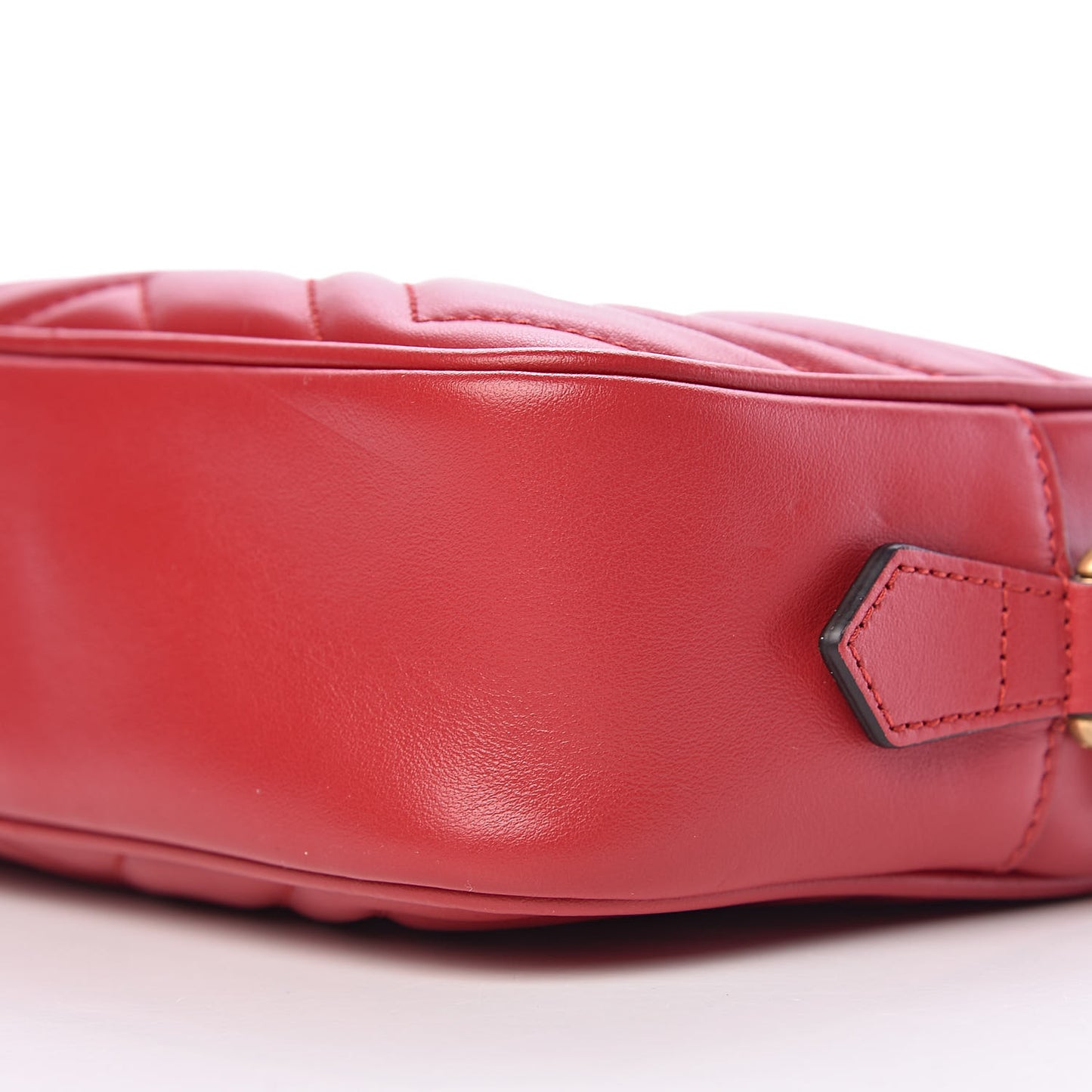 Calfskin Matelasse Mini GG Marmont Chain Shoulder Bag Hibiscus Red