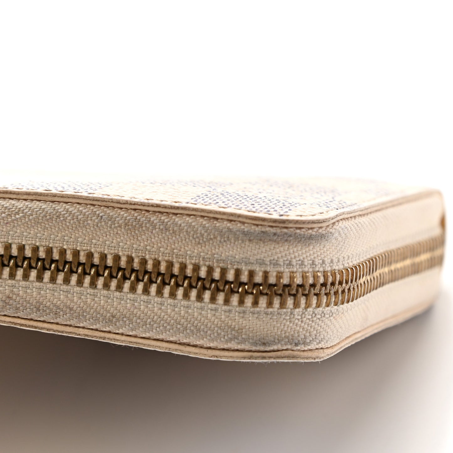 Damier Azur Illustre Zippy Wallet