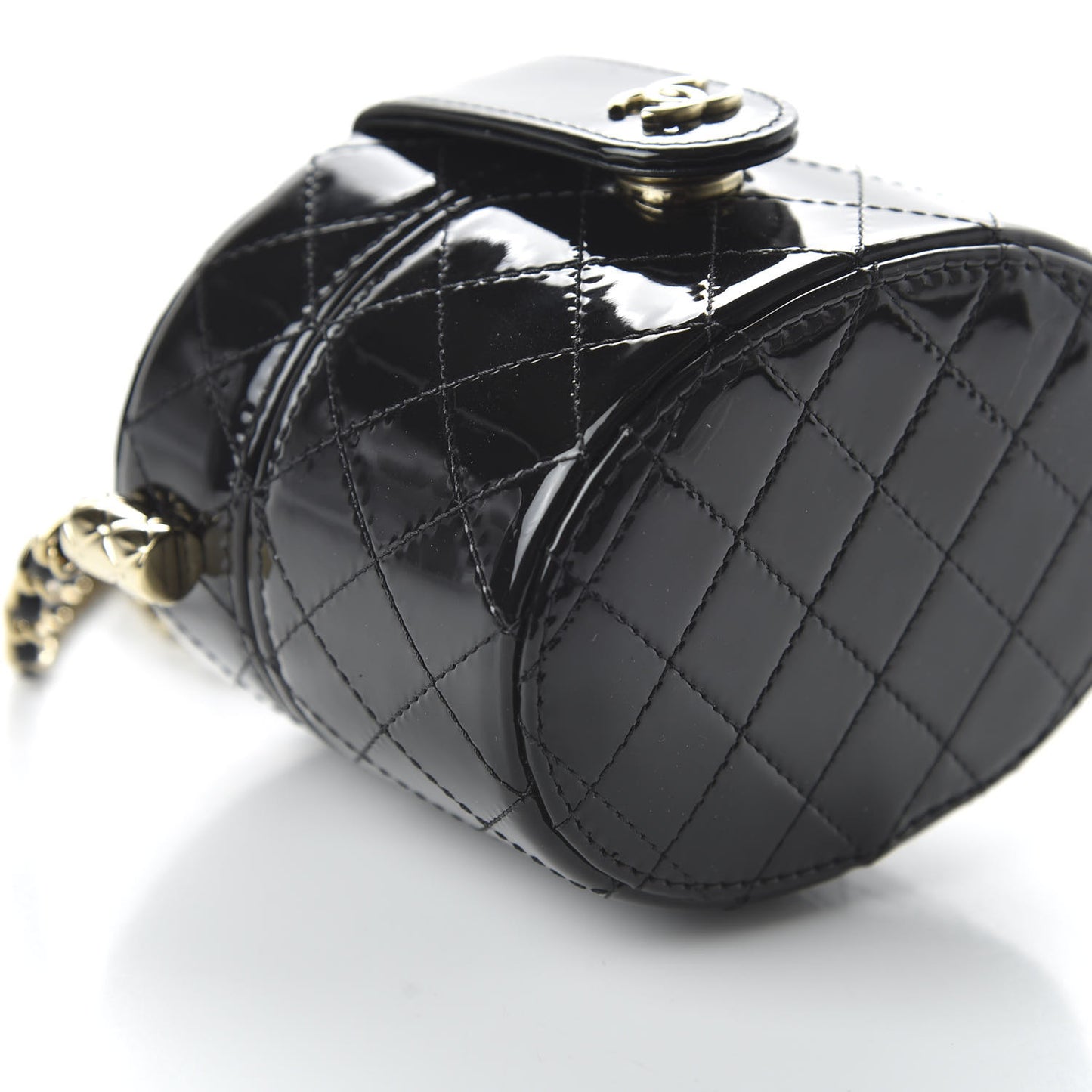 Patent Quilted Round Mini Vanity With Chain Black