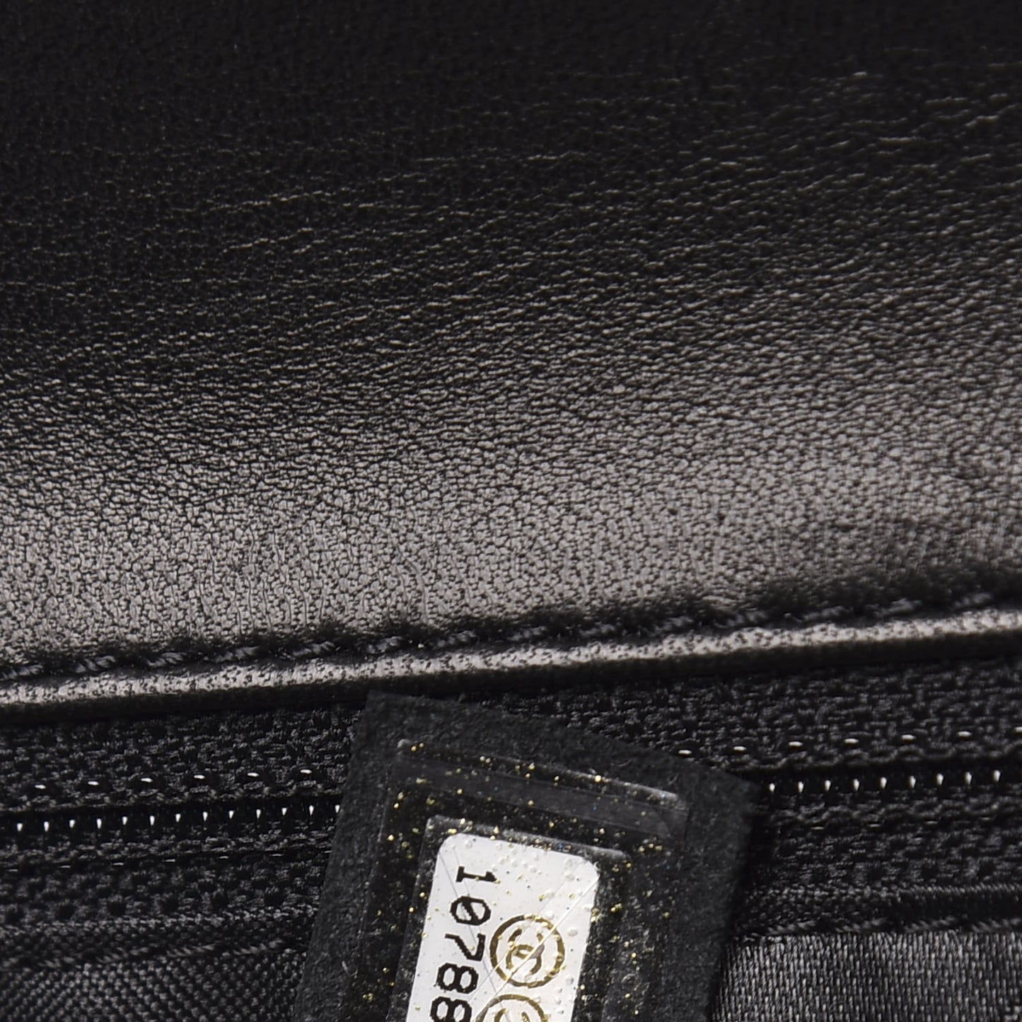 Lambskin Vertical Quilted Medium Single Flap Black