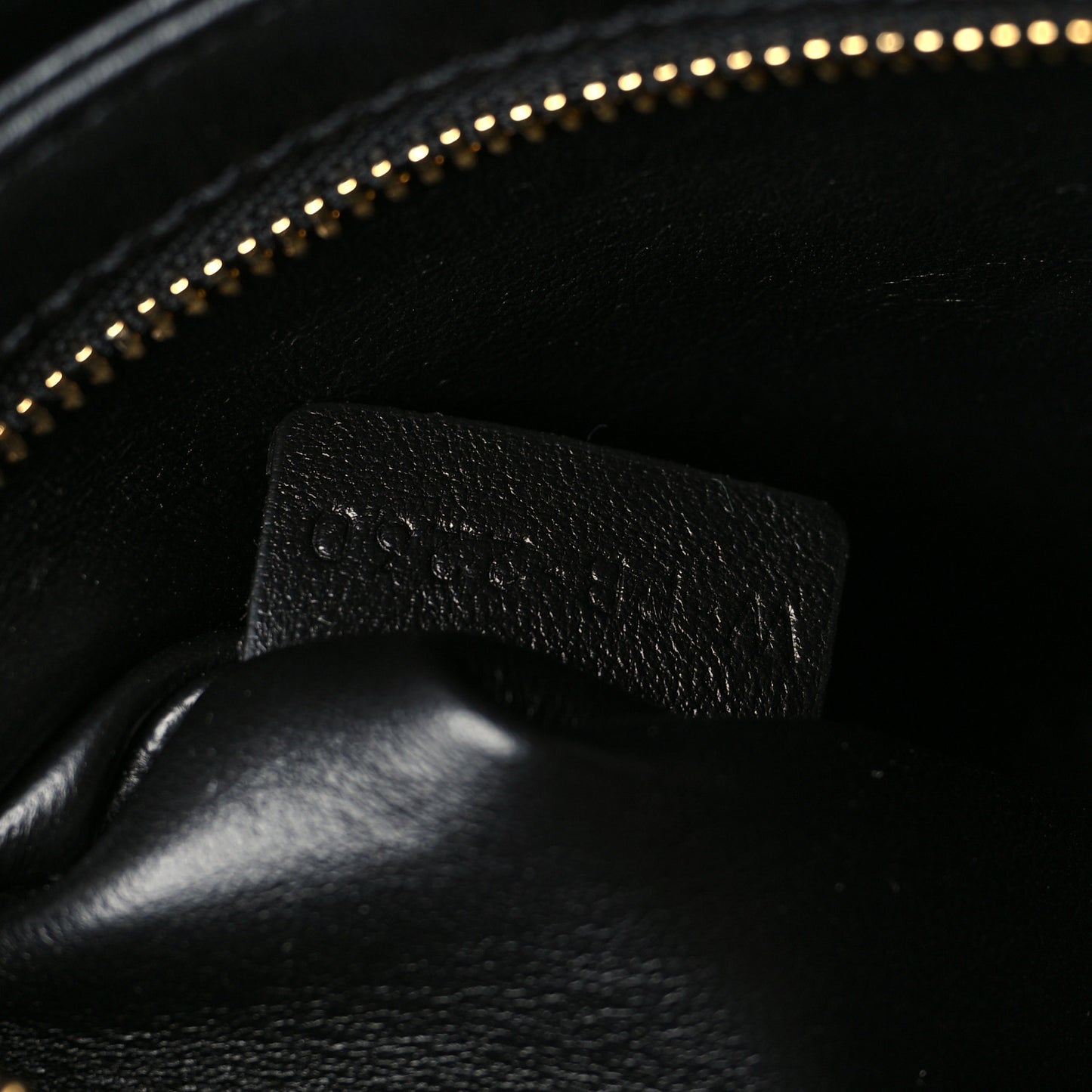 Shiny Calfskin Medium Triomphe Black