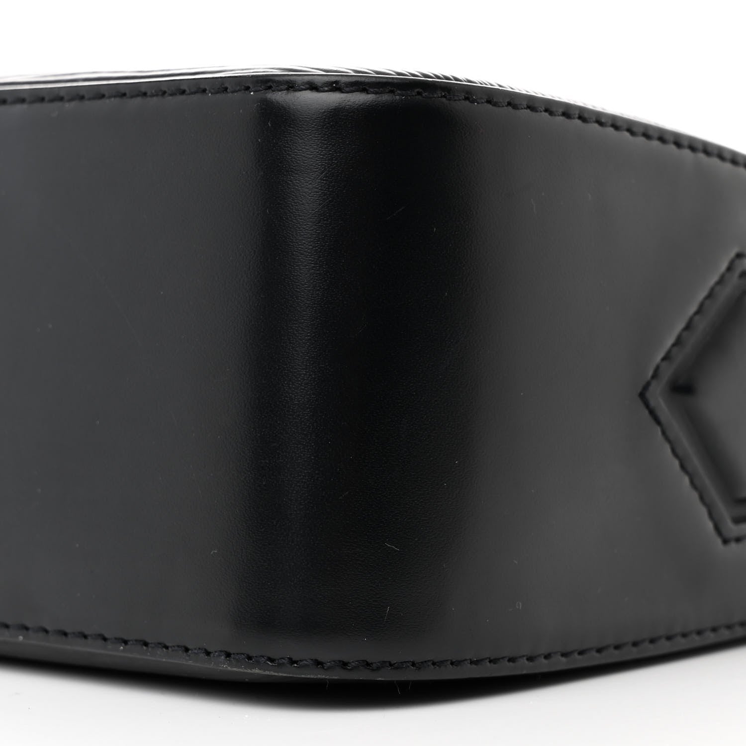 Louis Vuitton Epi Buci Black 9 of 9