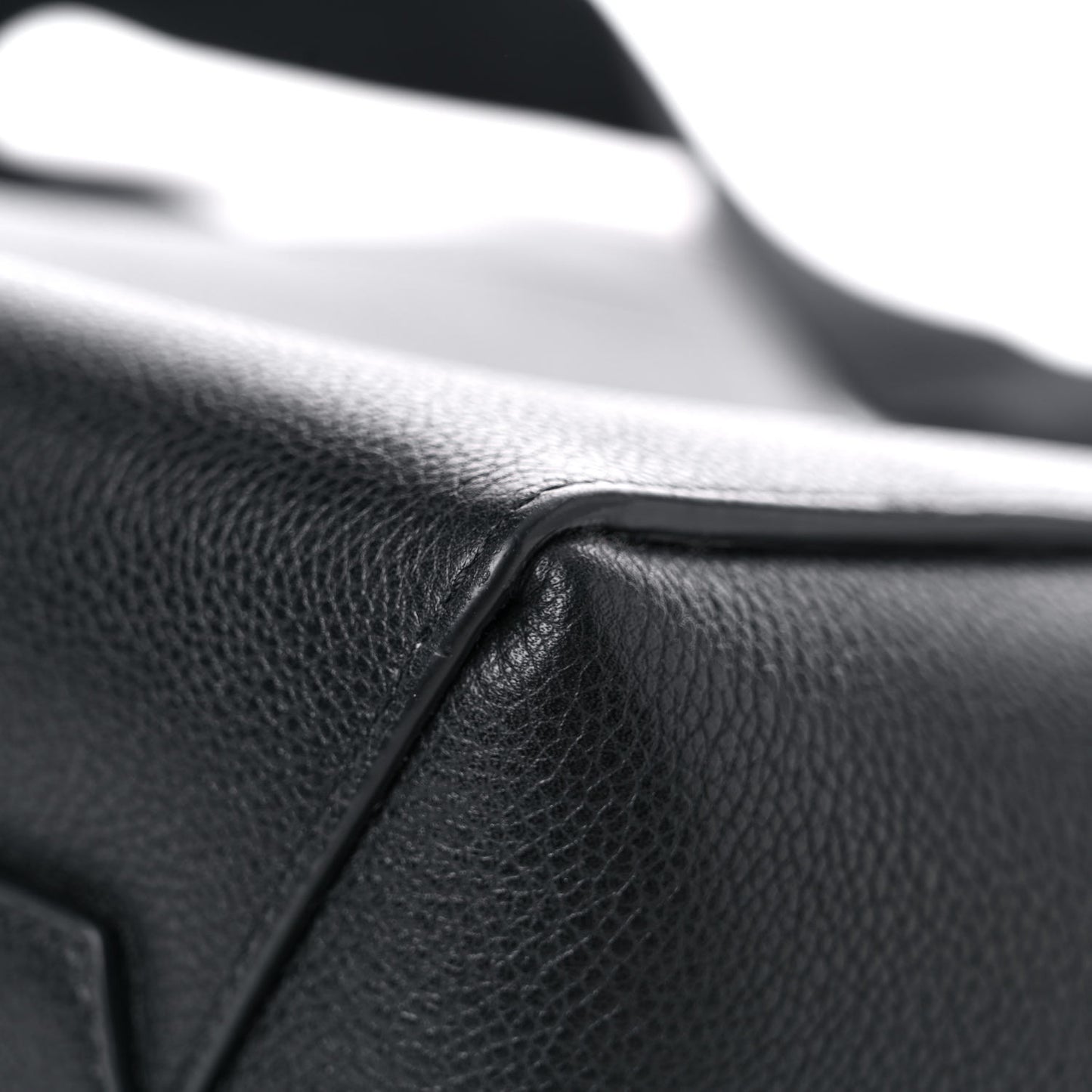 Soft Grained Calfskin Small Sangle Bucket Bag Black