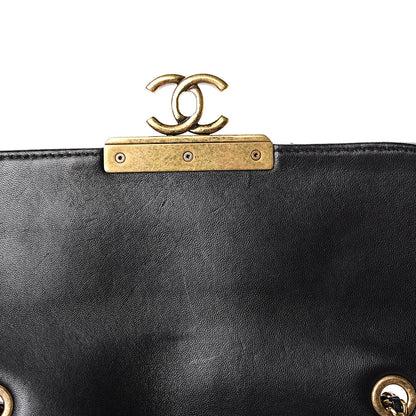 Chanel Shiny Lambskin Quilted Around The Corner Flap Black 11 of 14