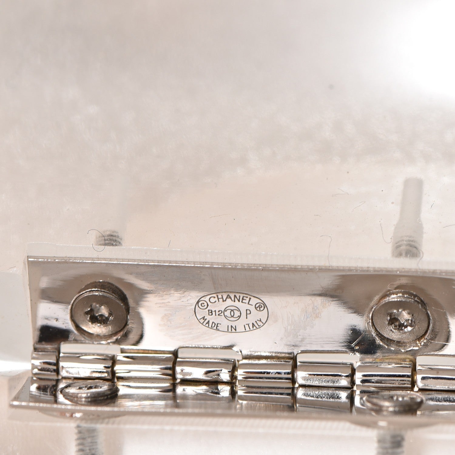 Chanel Plexiglass Conch Shell Minaudiere Clutch Silver 8 of 8