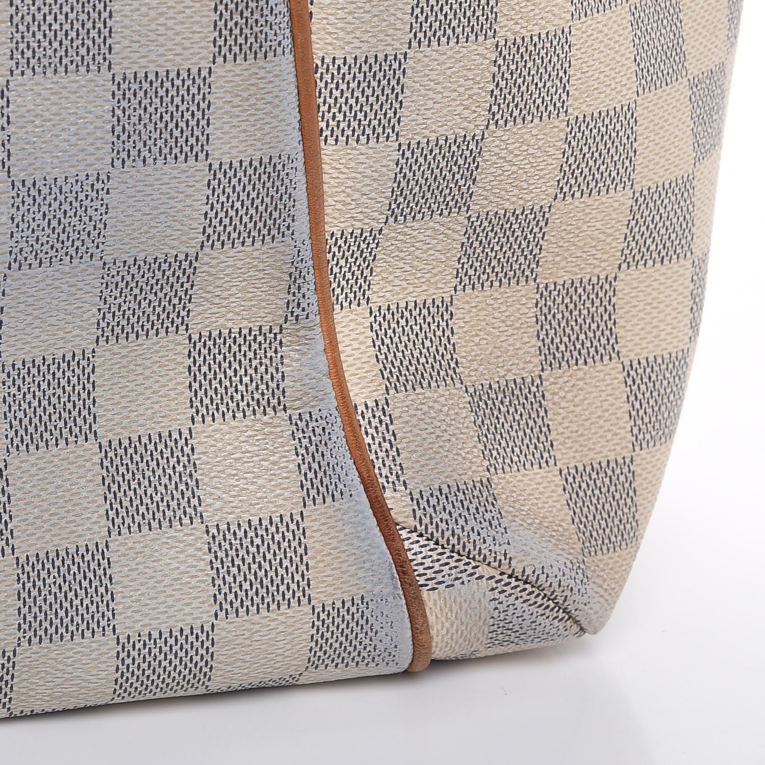 Louis Vuitton Damier Azur Totally MM 8 of 11