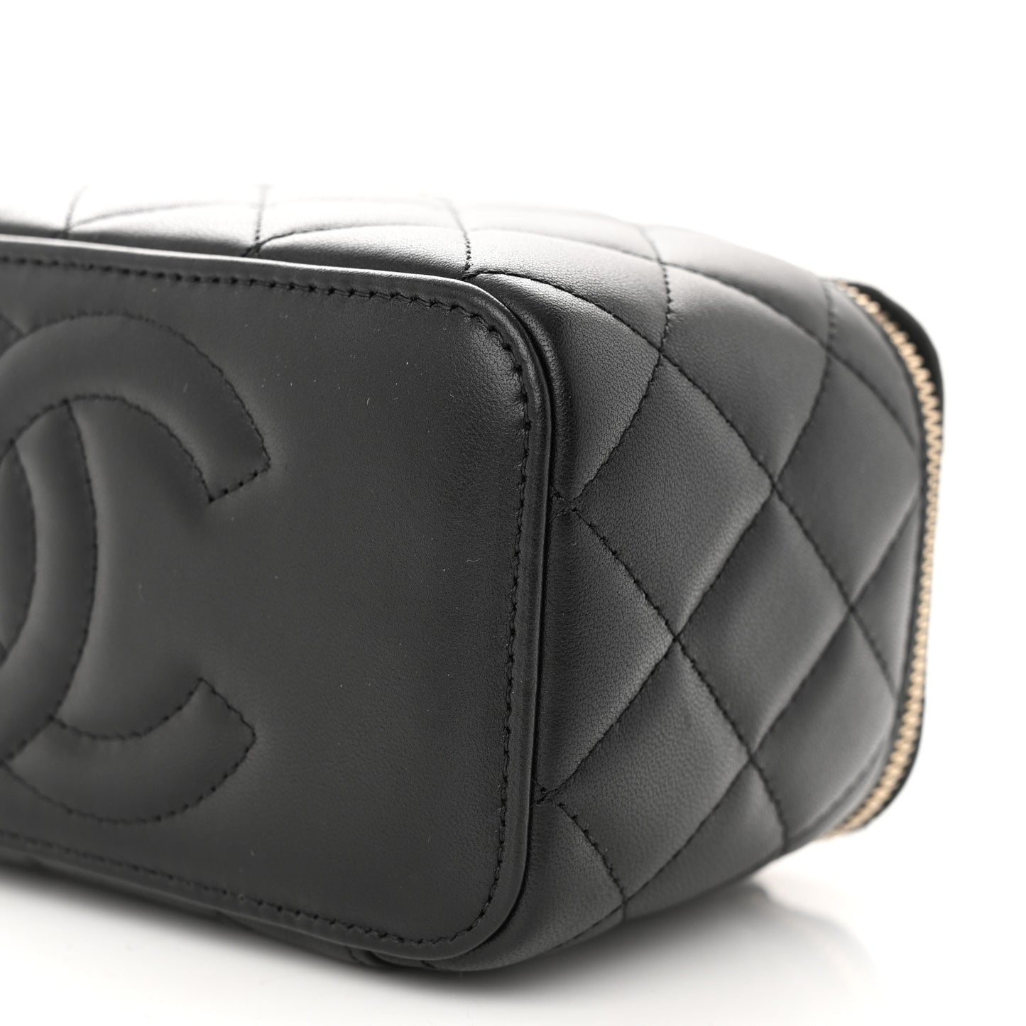Lambskin Quilted Small Top Handle Vanity Case With Chain Black
