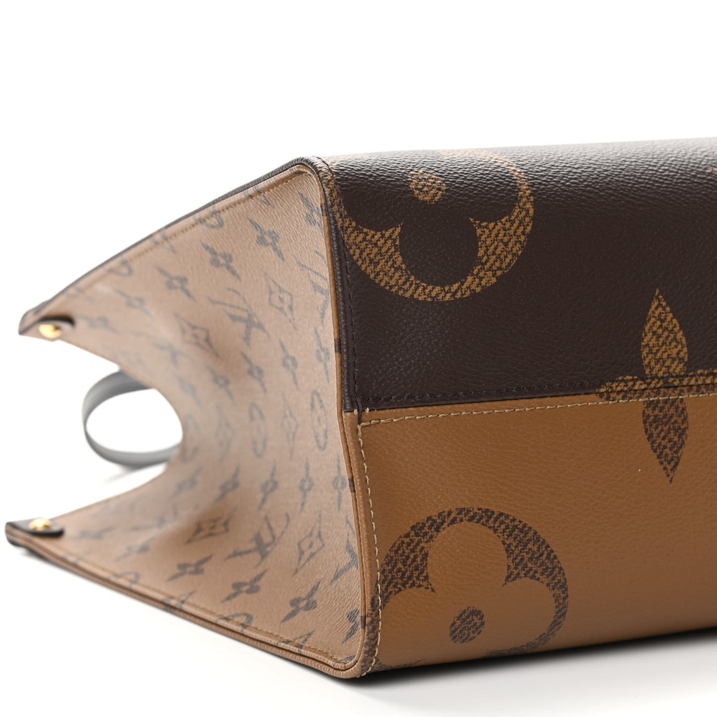 Reverse Monogram Giant Onthego MM