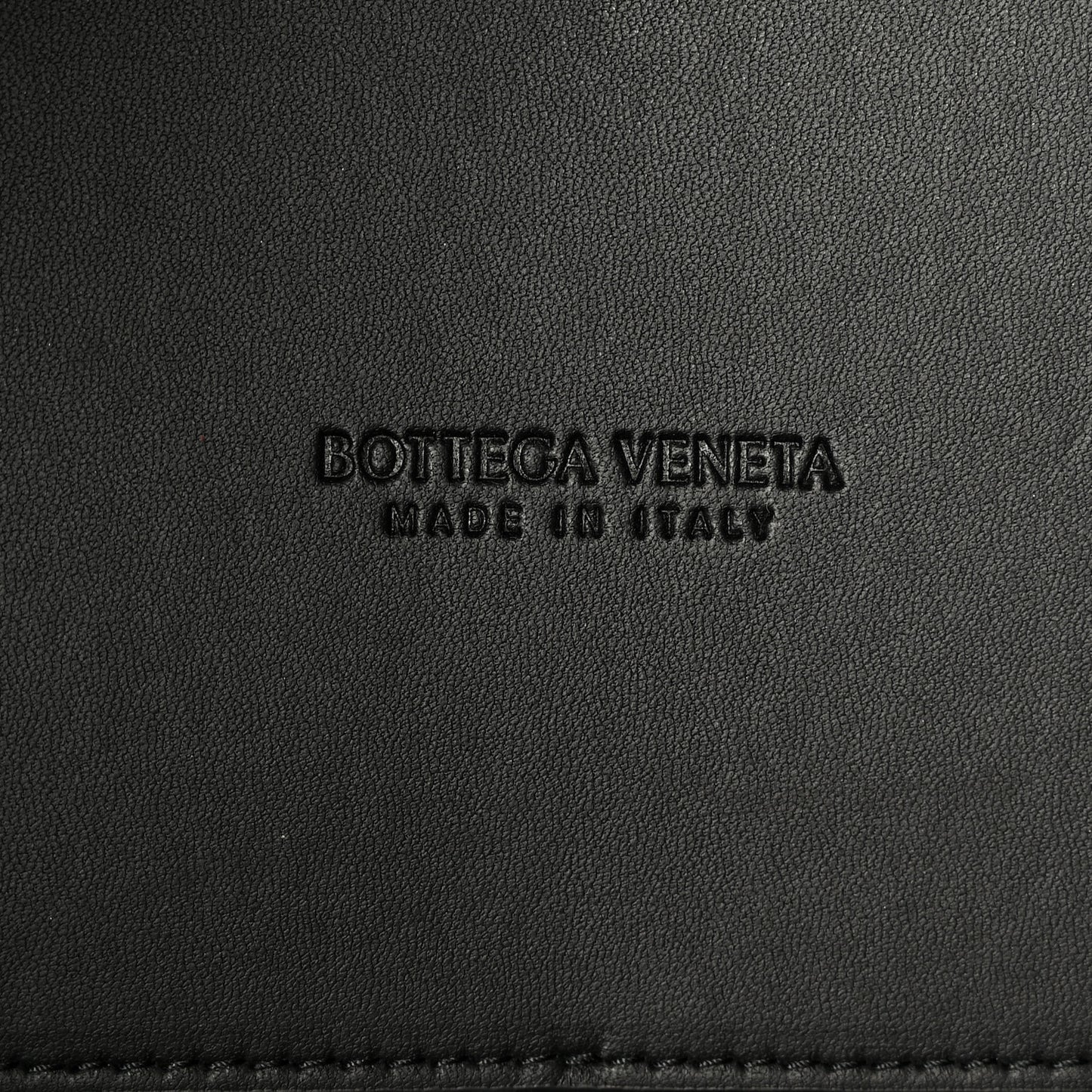 Nappa Intrecciato Medium Andiamo Shoulder Bag Black
