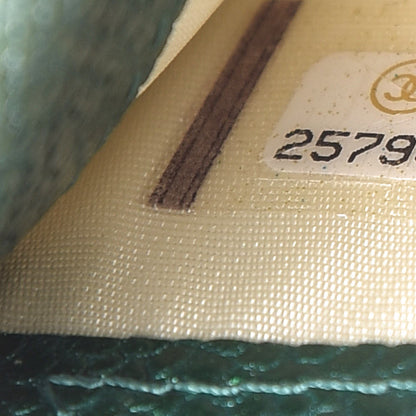 Chanel Metallic Caviar Quilted Card Holder Green 8 of 9