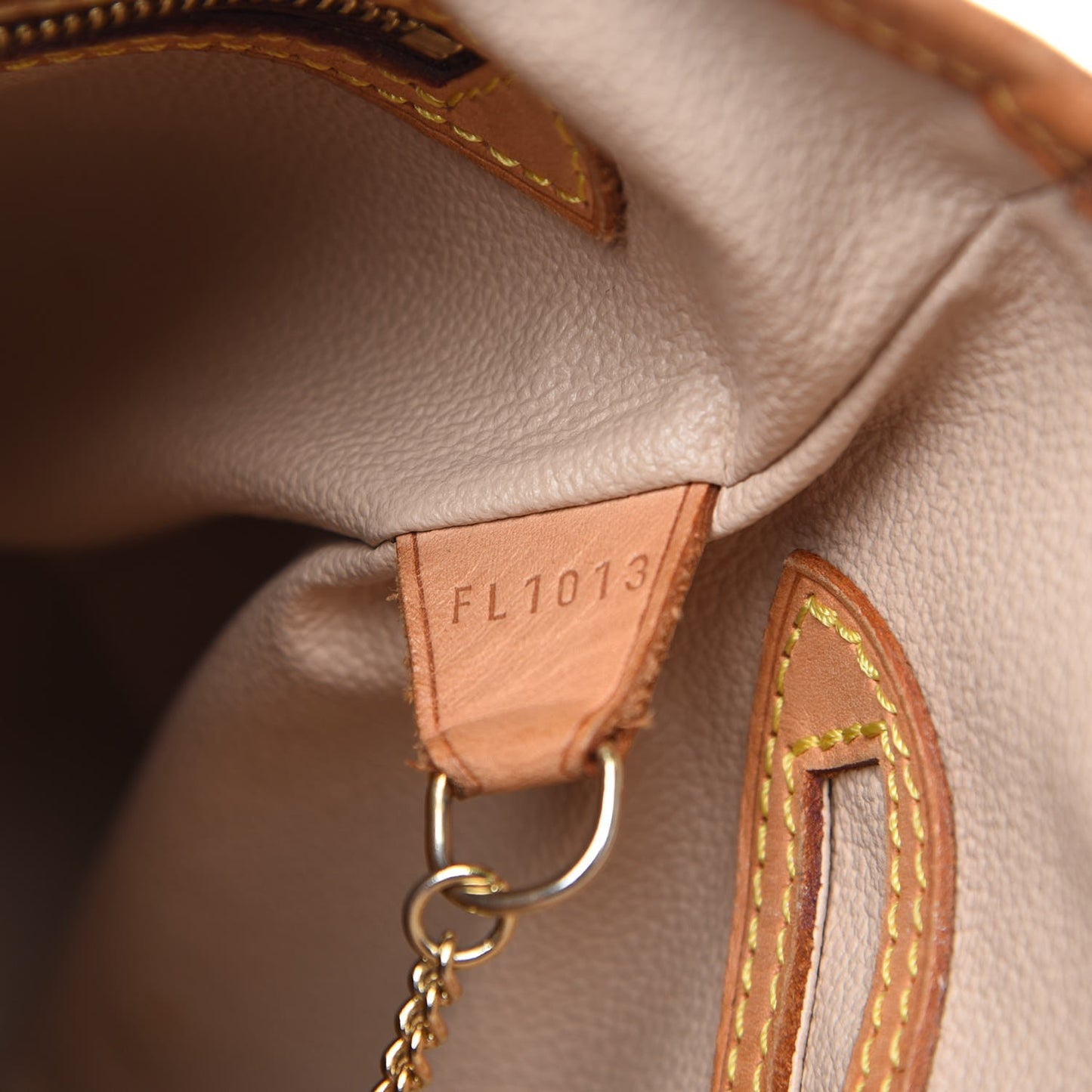 Monogram Petit Bucket 23