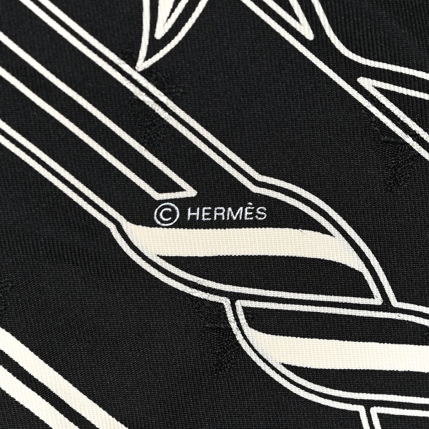 Silk Quadrige Au Fil Scarf 70 Black Creme