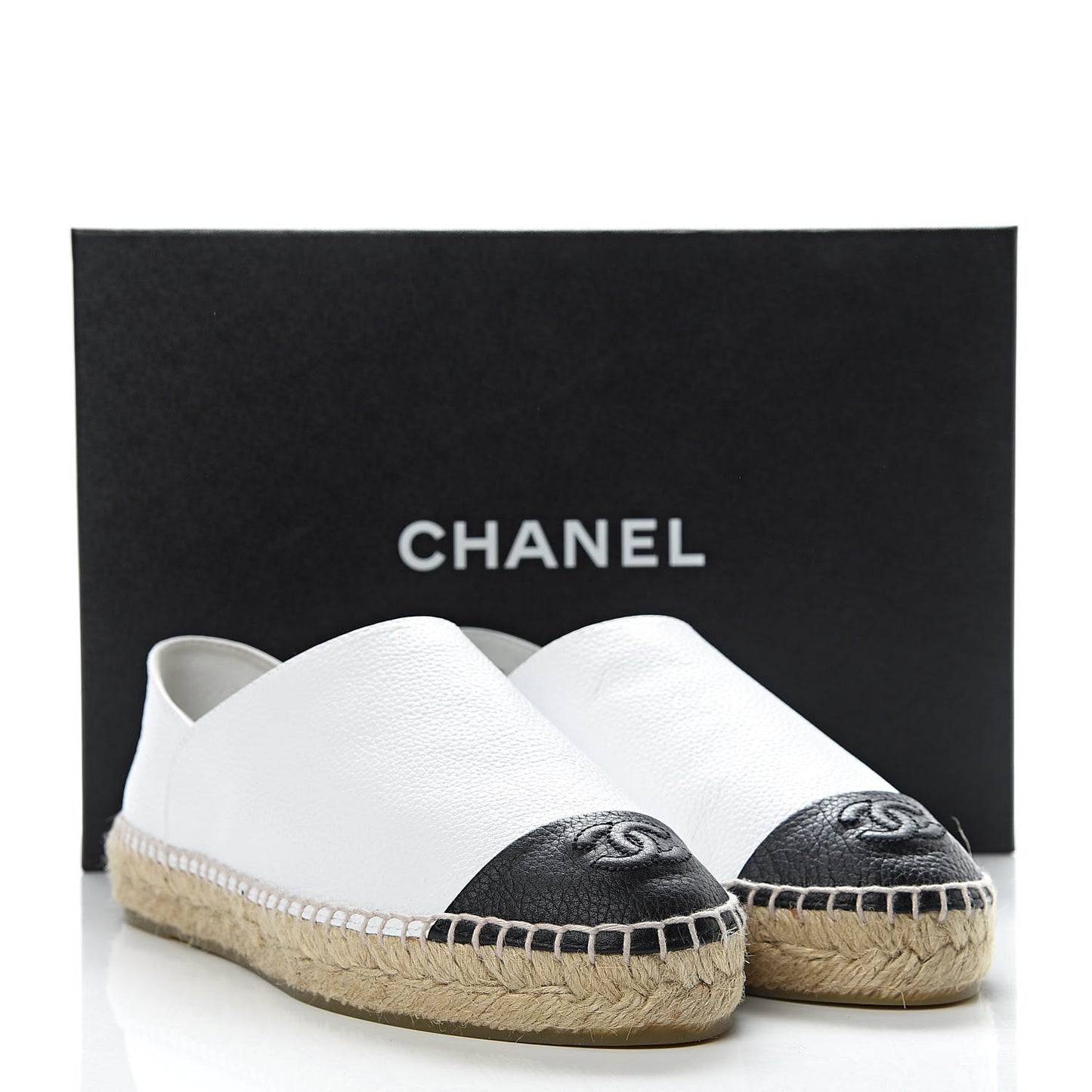 Grained Calfskin CC Espadrilles 38 White Black