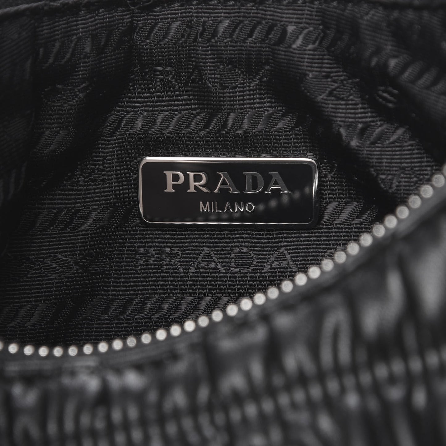 Nappa Gaufre Re-Edition 2005 Shoulder Bag Black