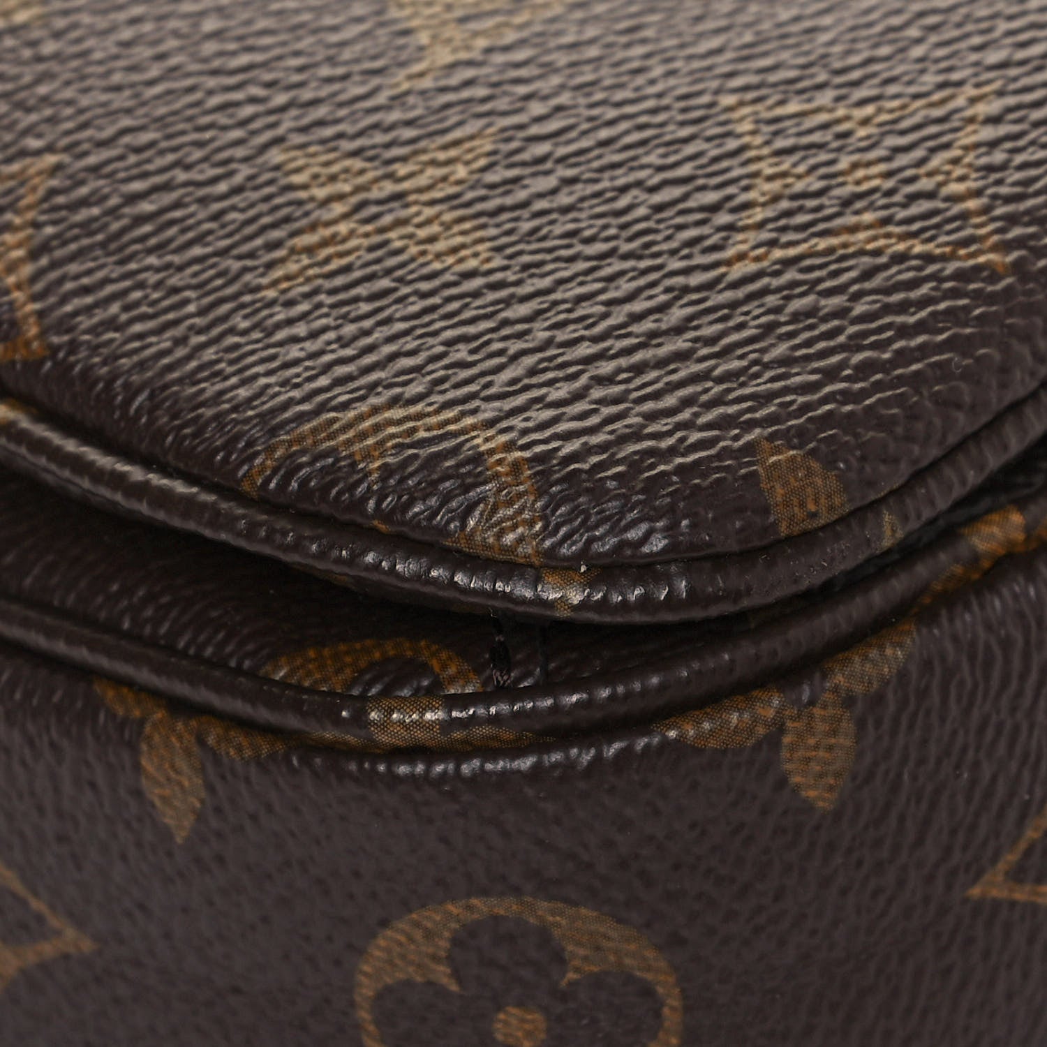 Louis Vuitton Monogram Pochette Metis 9 of 14