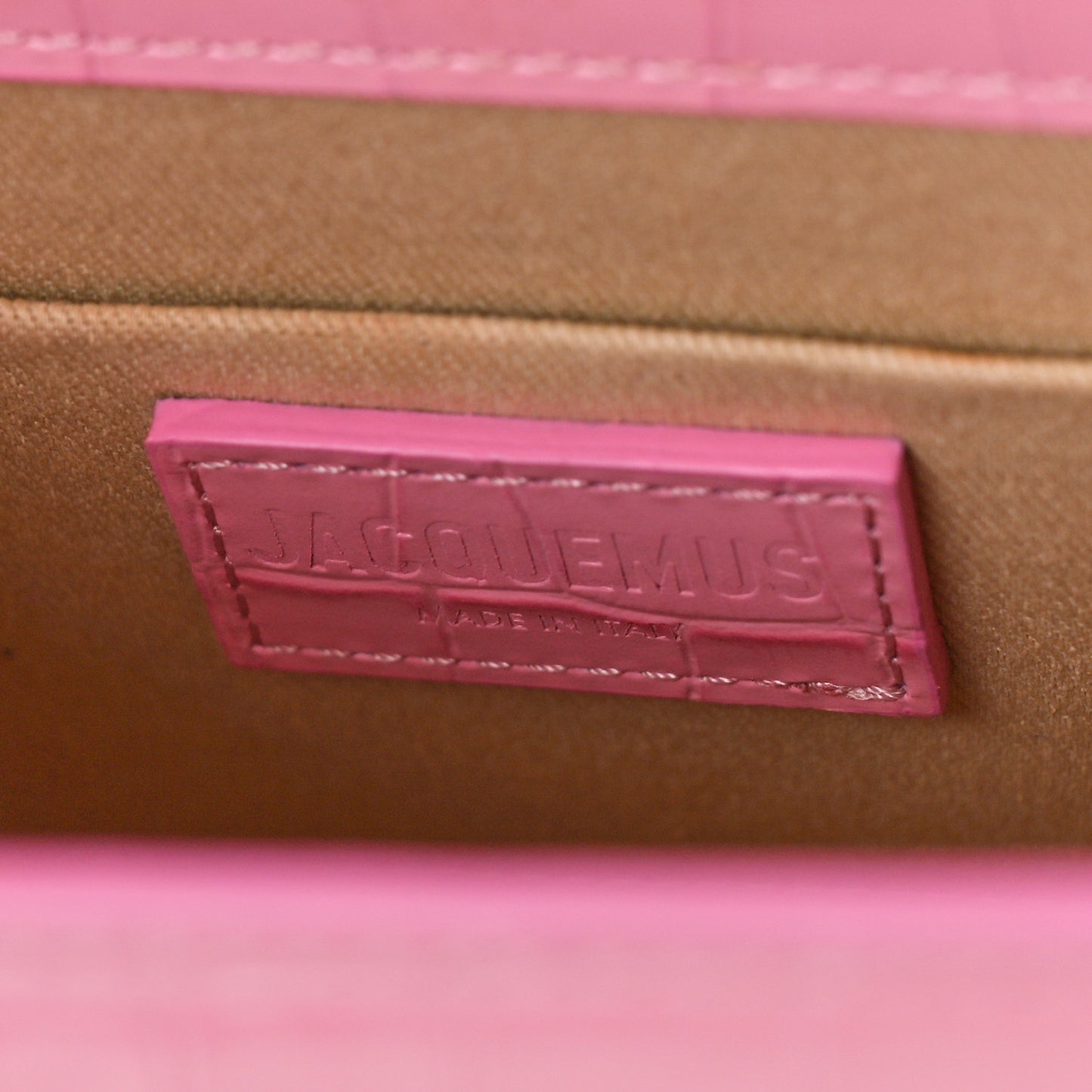 Calfskin Crocodile Embossed Le Chiquito Moyen Pink