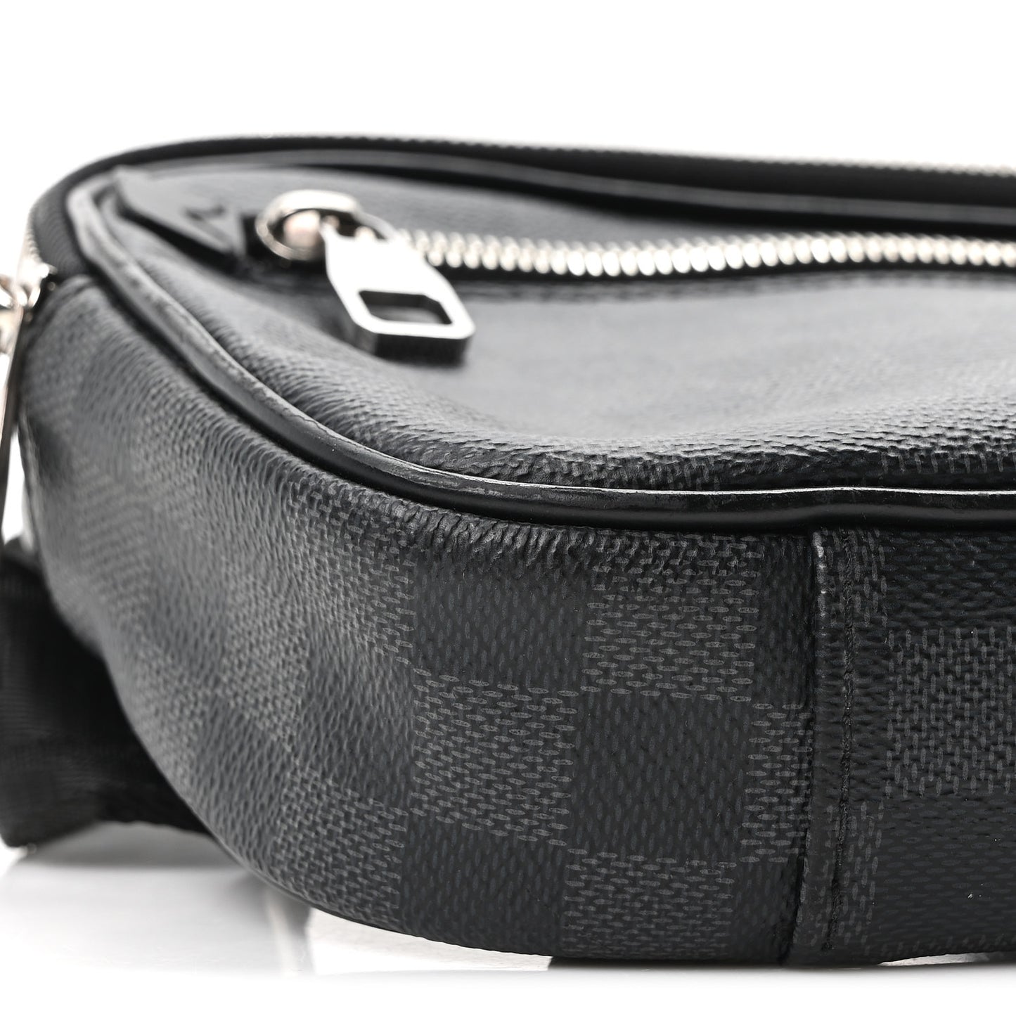 Damier Graphite Ambler