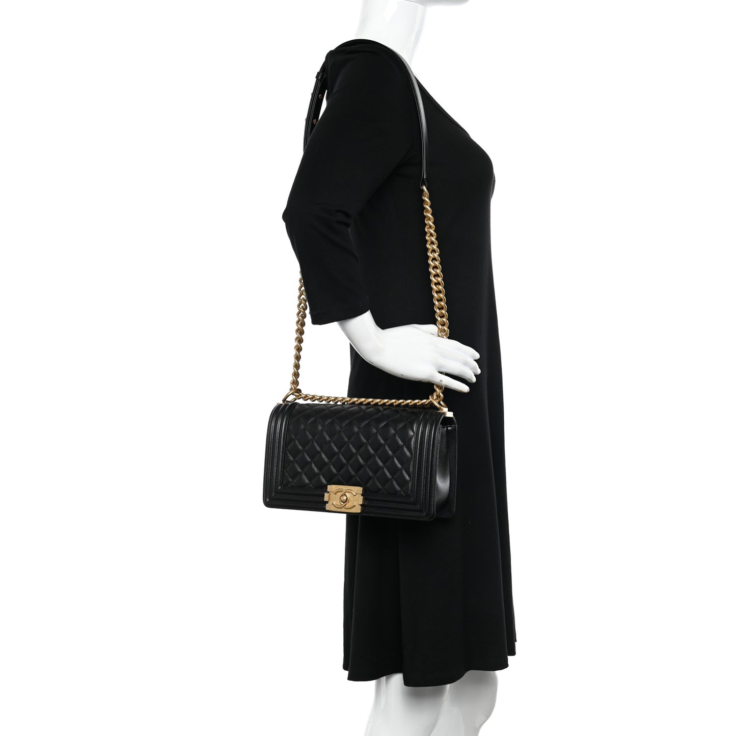 Caviar Quilted Medium Boy Flap Black