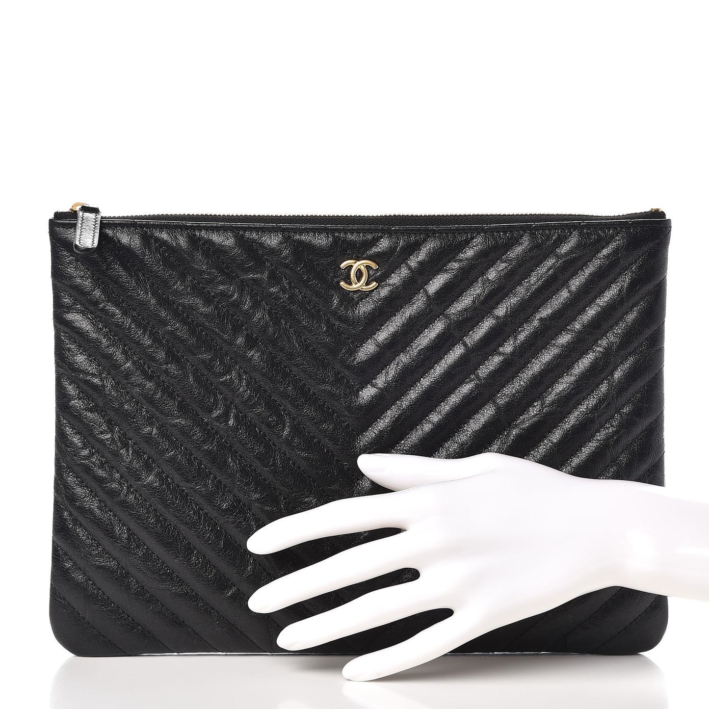 Crackled Calfskin Chevron Quilted Medium Cosmetic Case Black