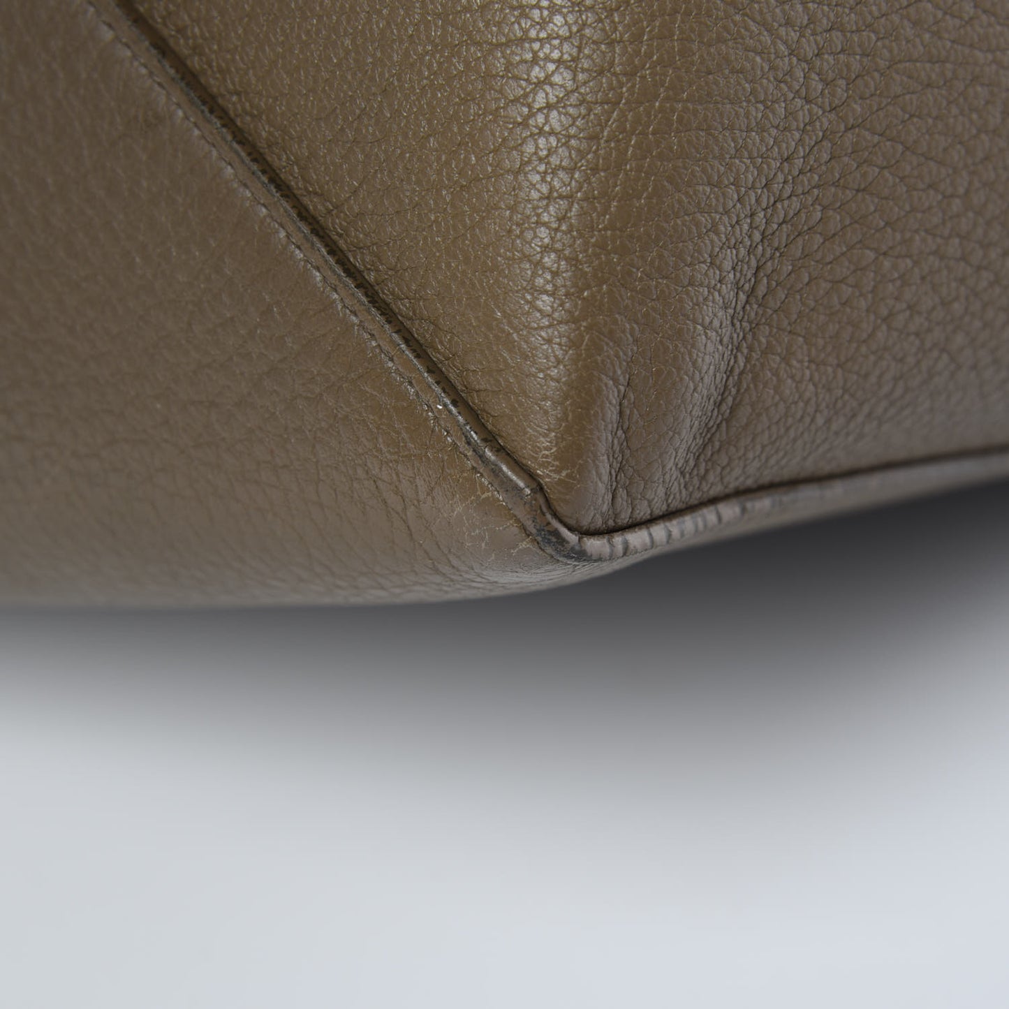 Soft Grained Calfskin Small Belt Cabas Phantom Taupe