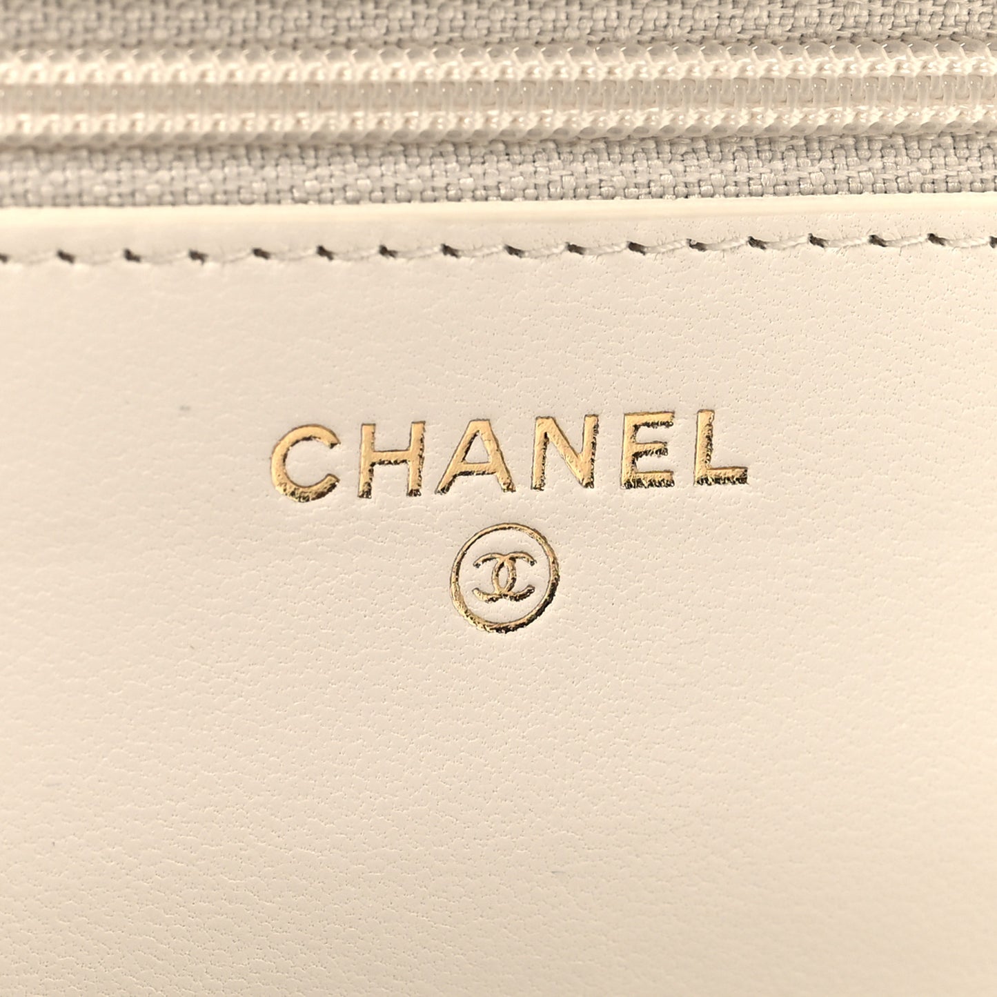 Lambskin Enamel Quilted Pearl Crush Wallet On Chain WOC White