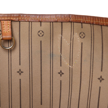 Louis Vuitton Monogram Neverfull MM 18 of 20