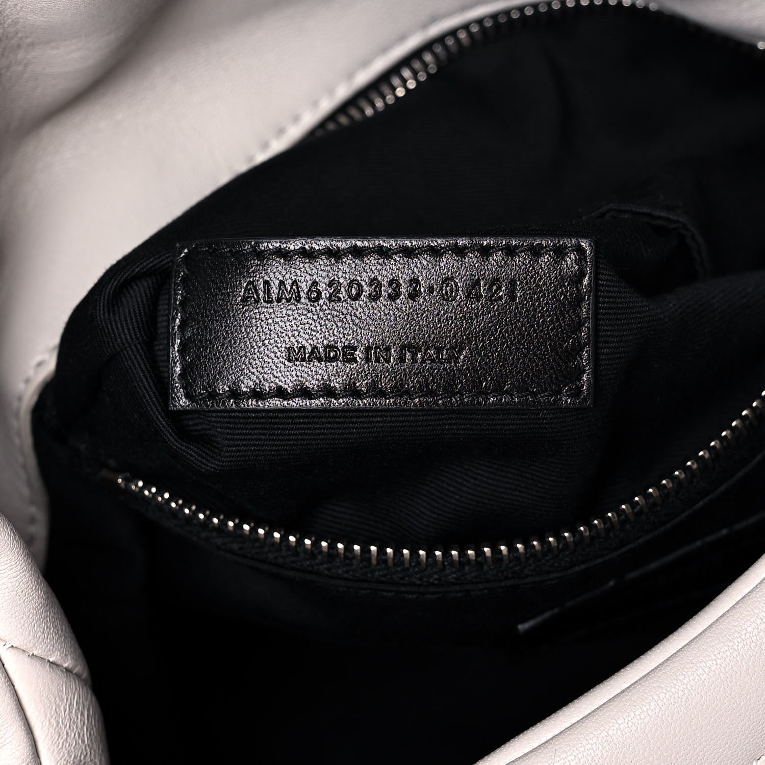 Saint Laurent Lambskin Quilted Toy Loulou Puffer Monogram Chain Satchel Blanc Vintage 8 of 13
