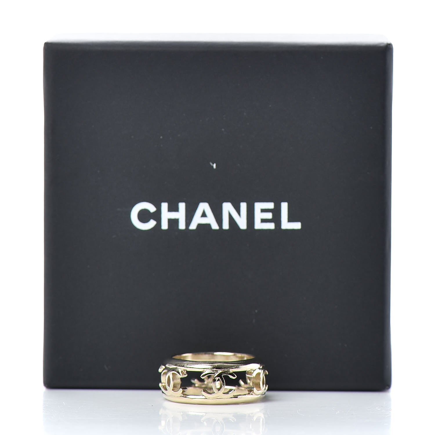 Chanel Metal Chain CC Ring 6 Golden 5 of 5