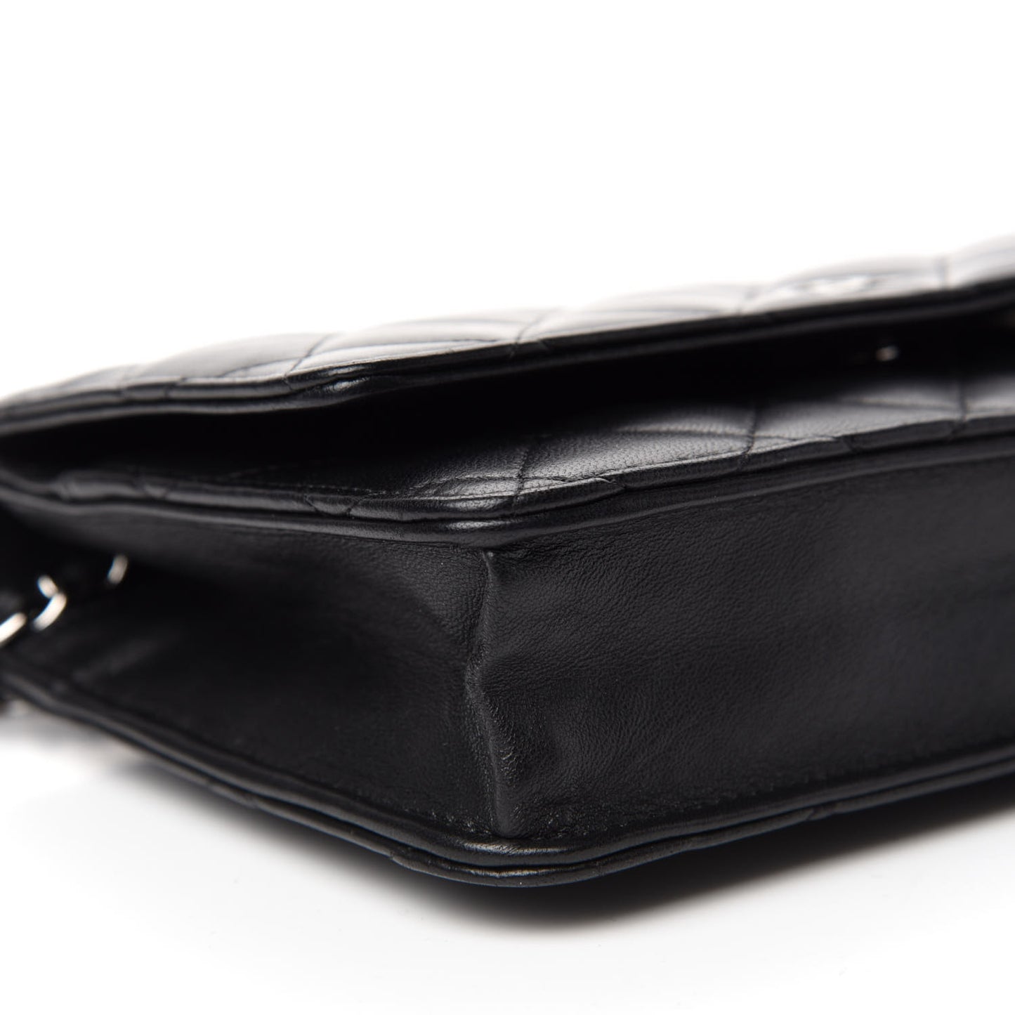 Lambskin Quilted Wallet On Chain WOC Black
