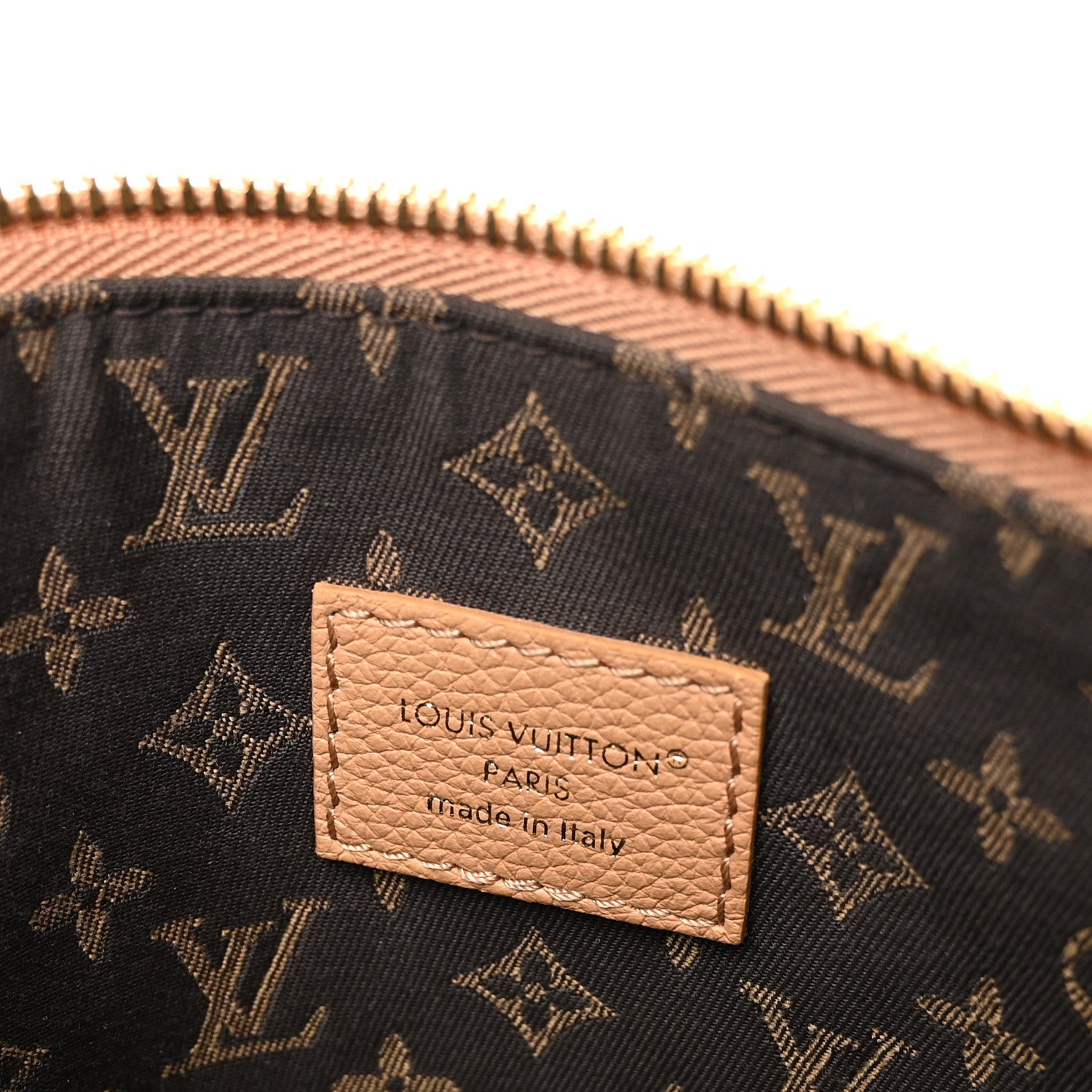 Louis Vuitton Calfskin Multipass Arizona Beige 1883919 – FASHIONPHILE